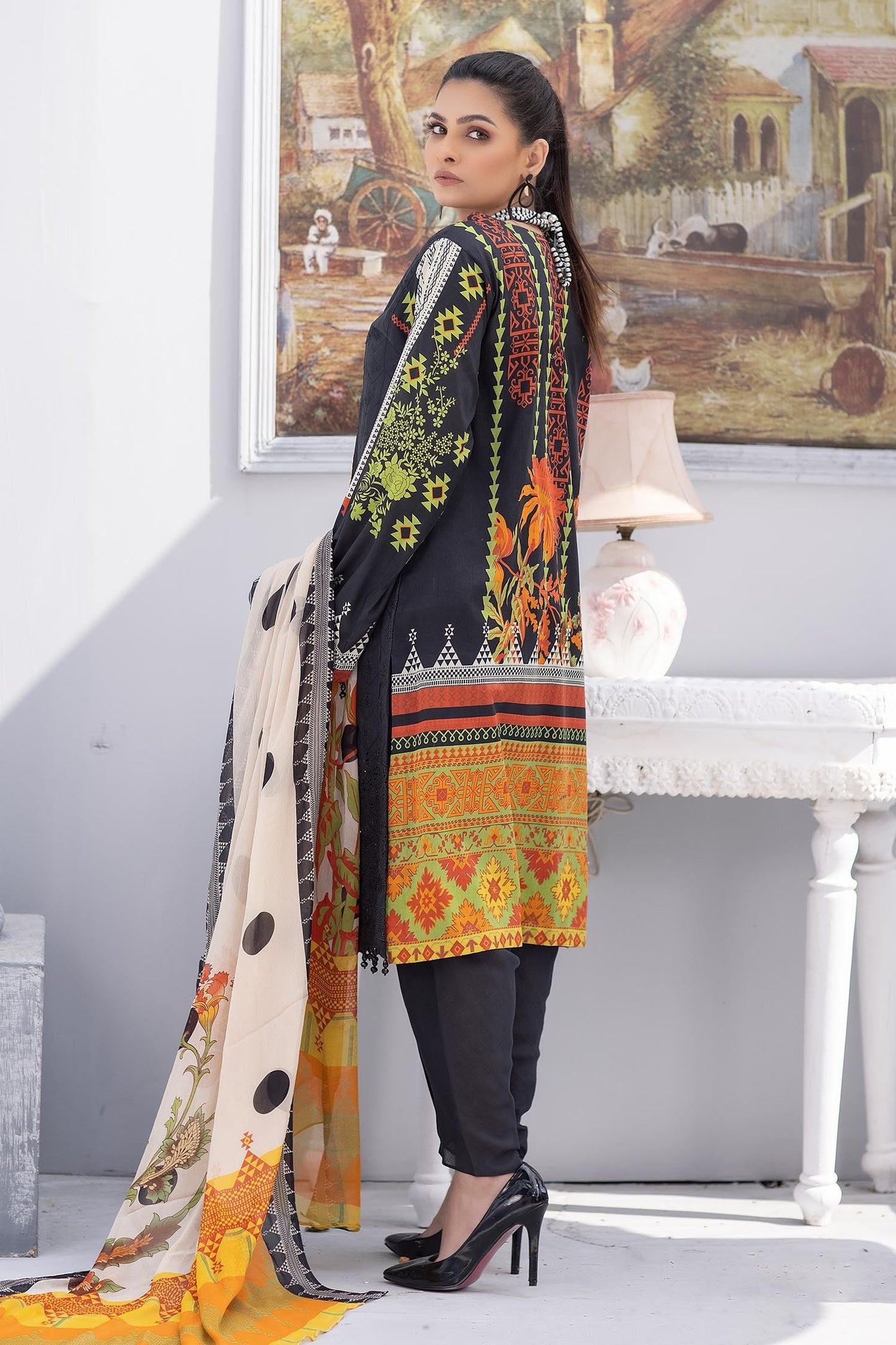 Batlic Flowers - Embroidered Chikankari & Printed Lawn