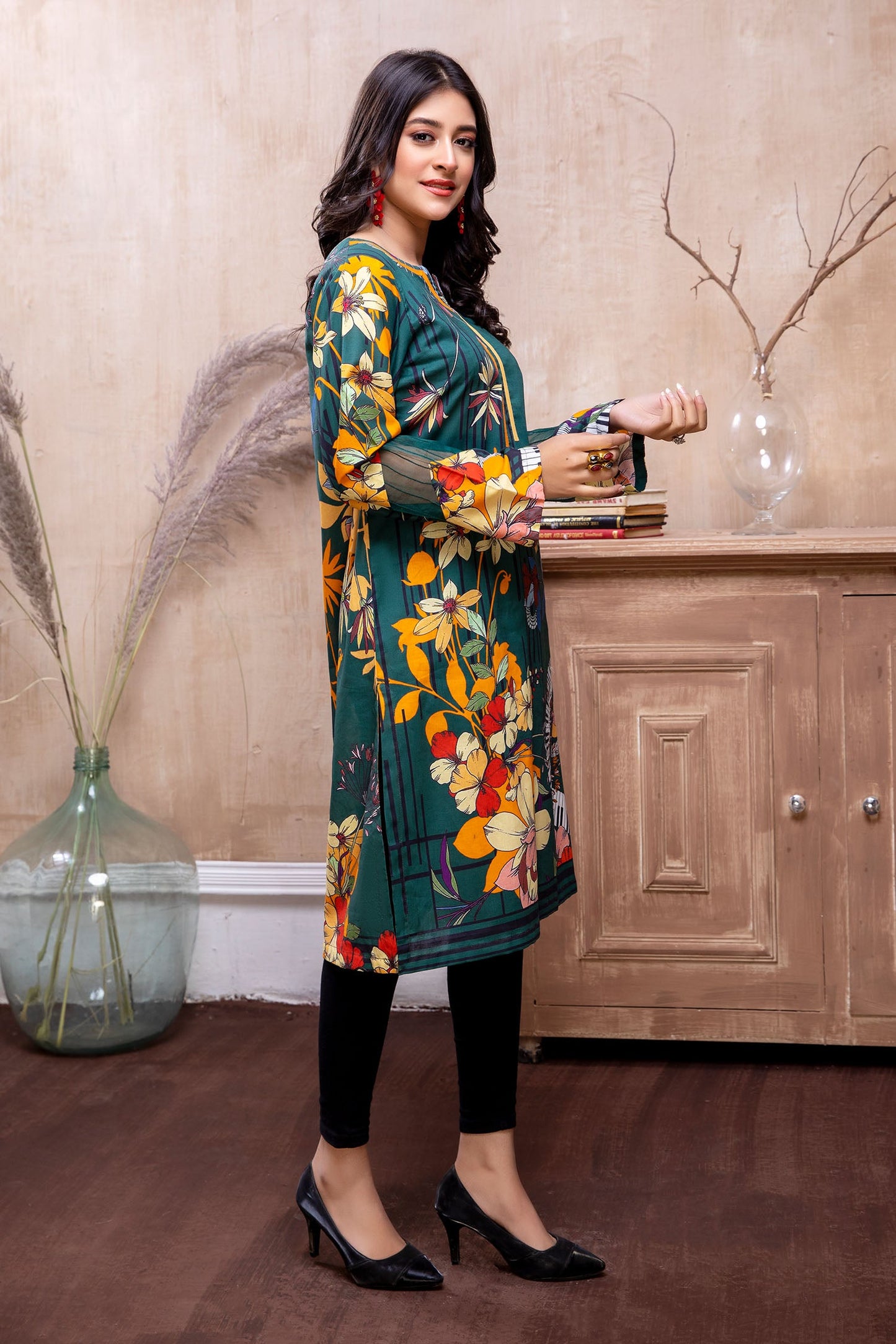 Dazlin - Printed Cambric Stitched Kurti
