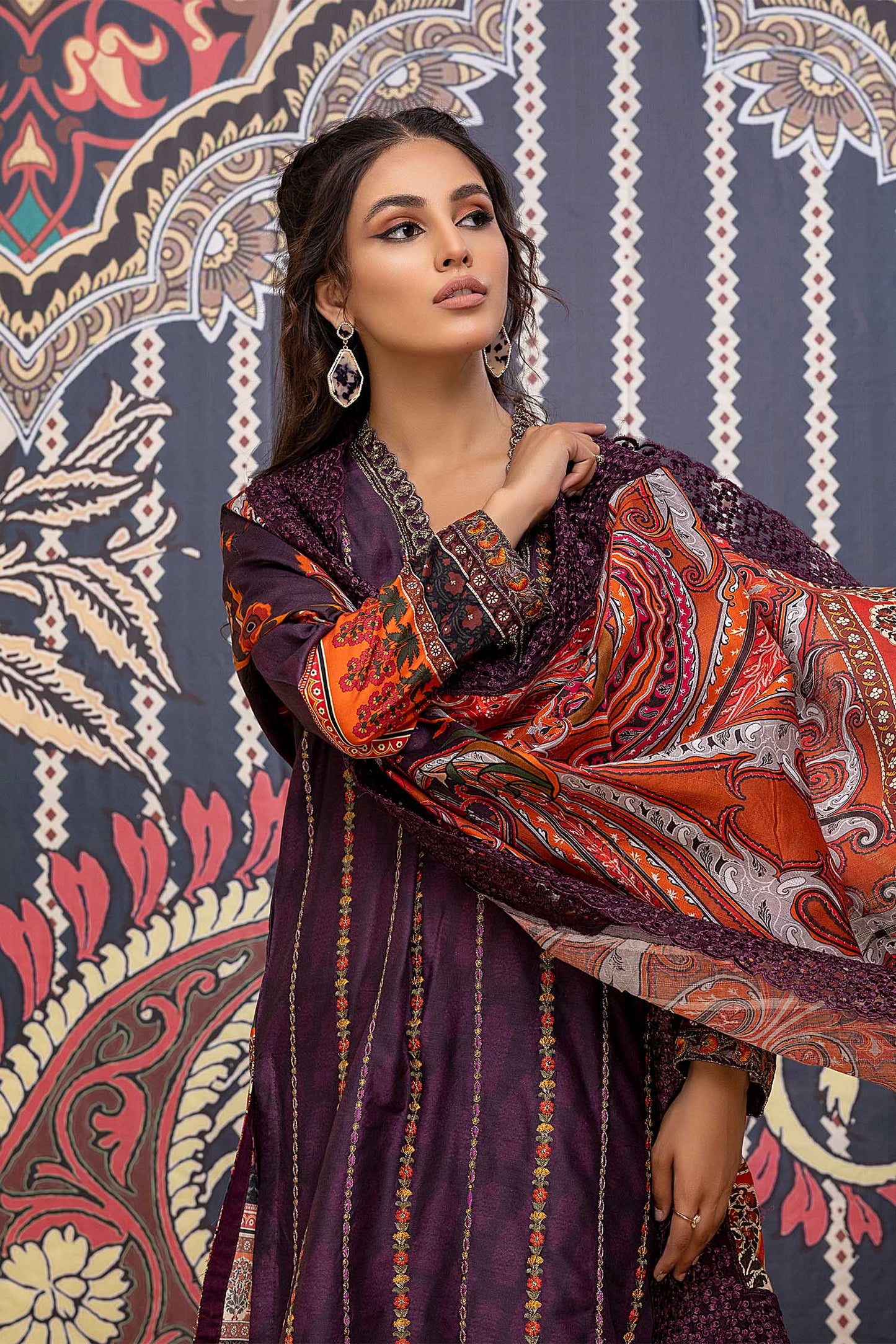 Robzin - Printed & Embroidered Lawn Pret 3PC