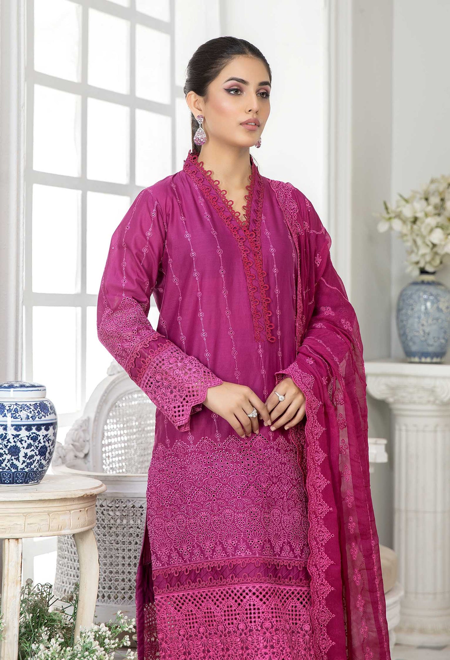 Deep Pink - Exclusive Schiffli Pret