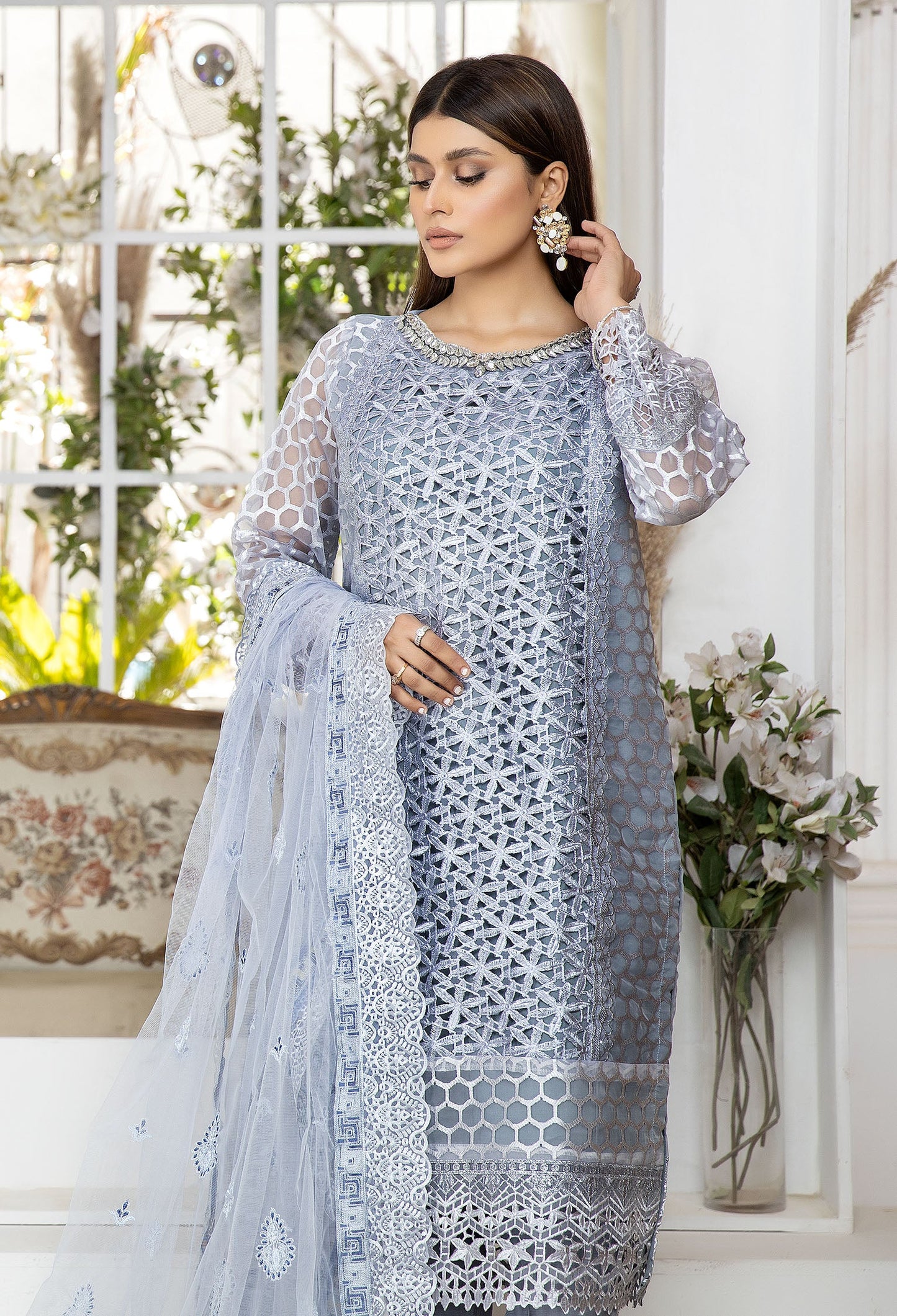 Regent Grey - Embroidered Organza Pret