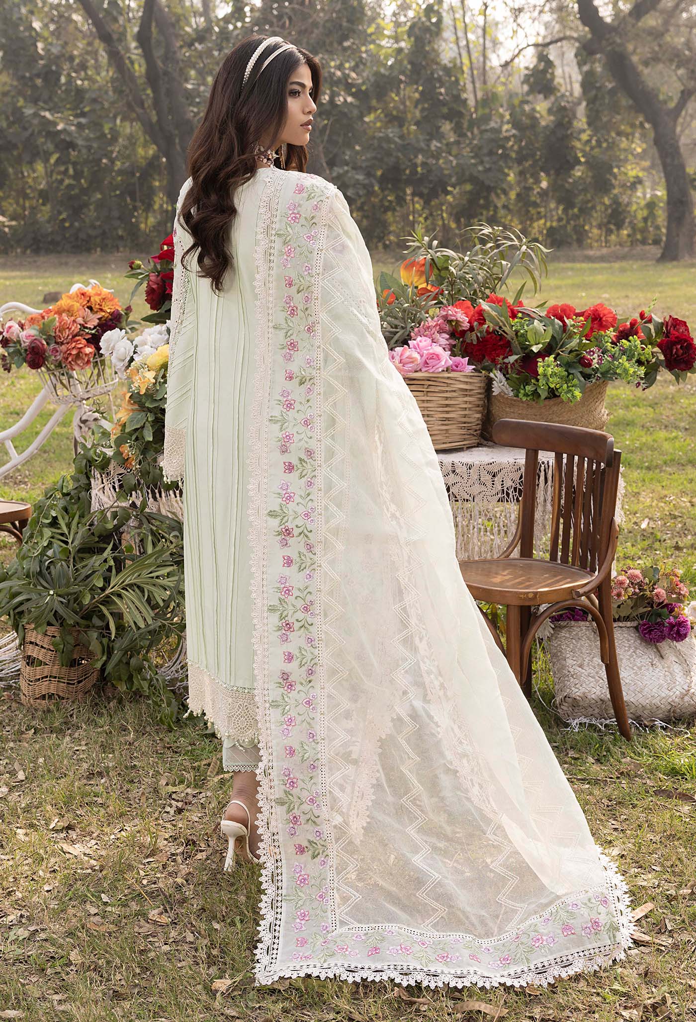 BAHAR 3781