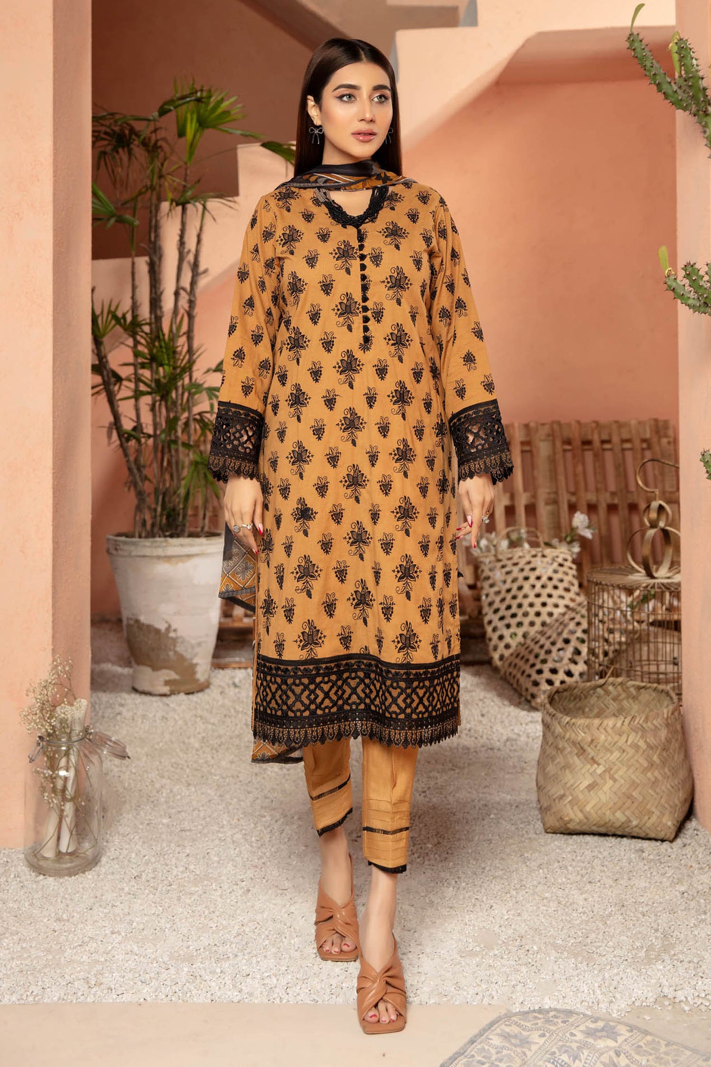 Tussock - Embroidered Lawn Stitched 3PC