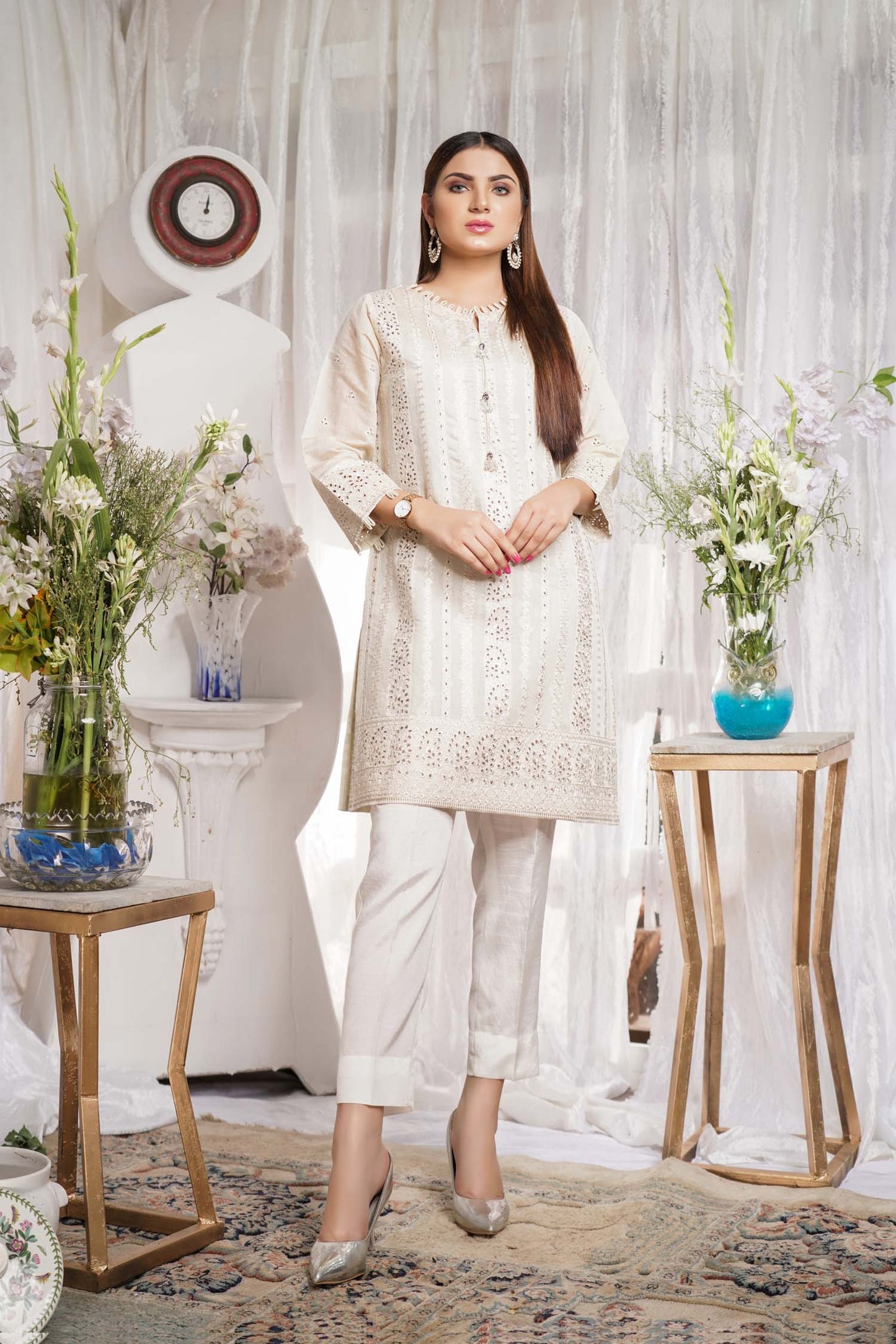 Dampen - Embroidered Paper Silk Stitch Kurti