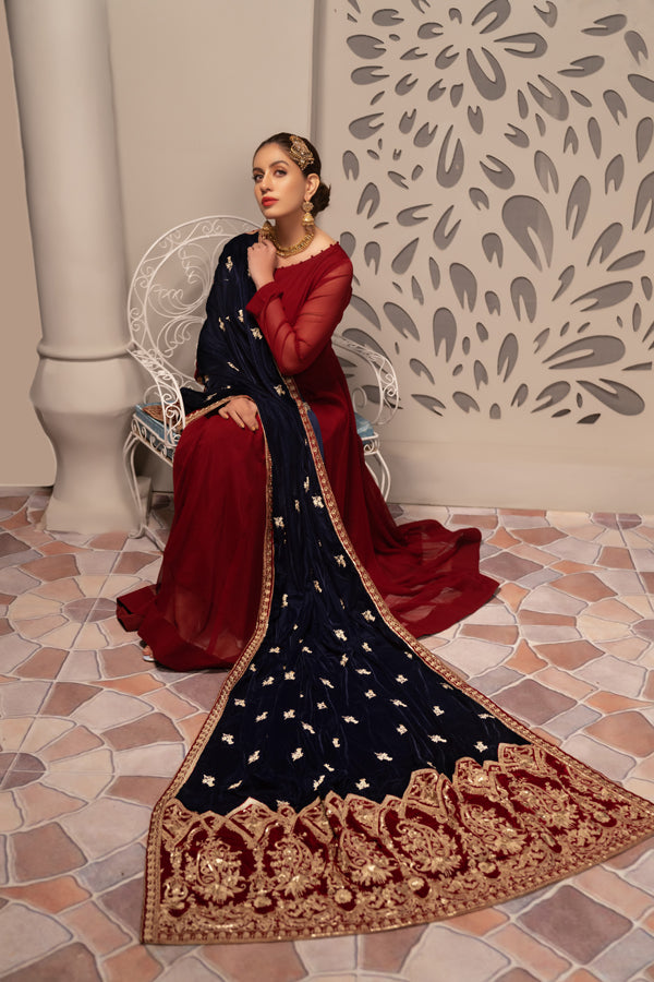 Castanea - Embroidered Velvet Shawl