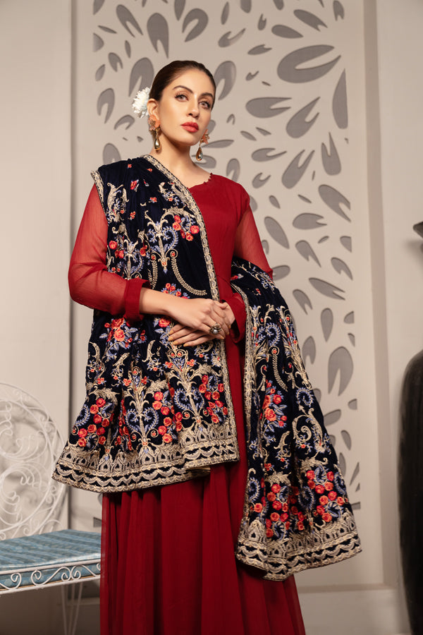 Carex - Embroidered Velvet Shawl