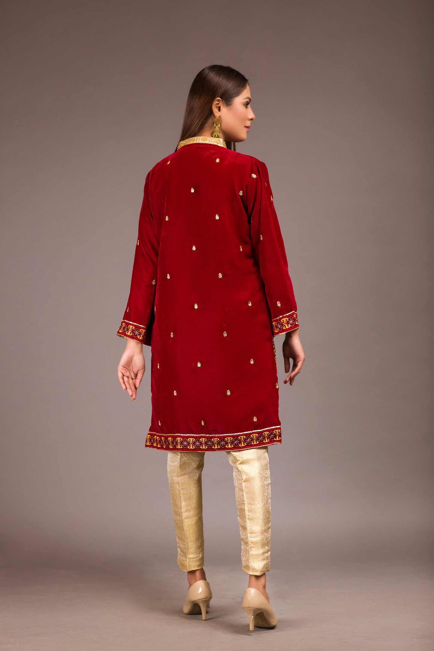 Cise - Embroidered Velvet Unstitch Kurti