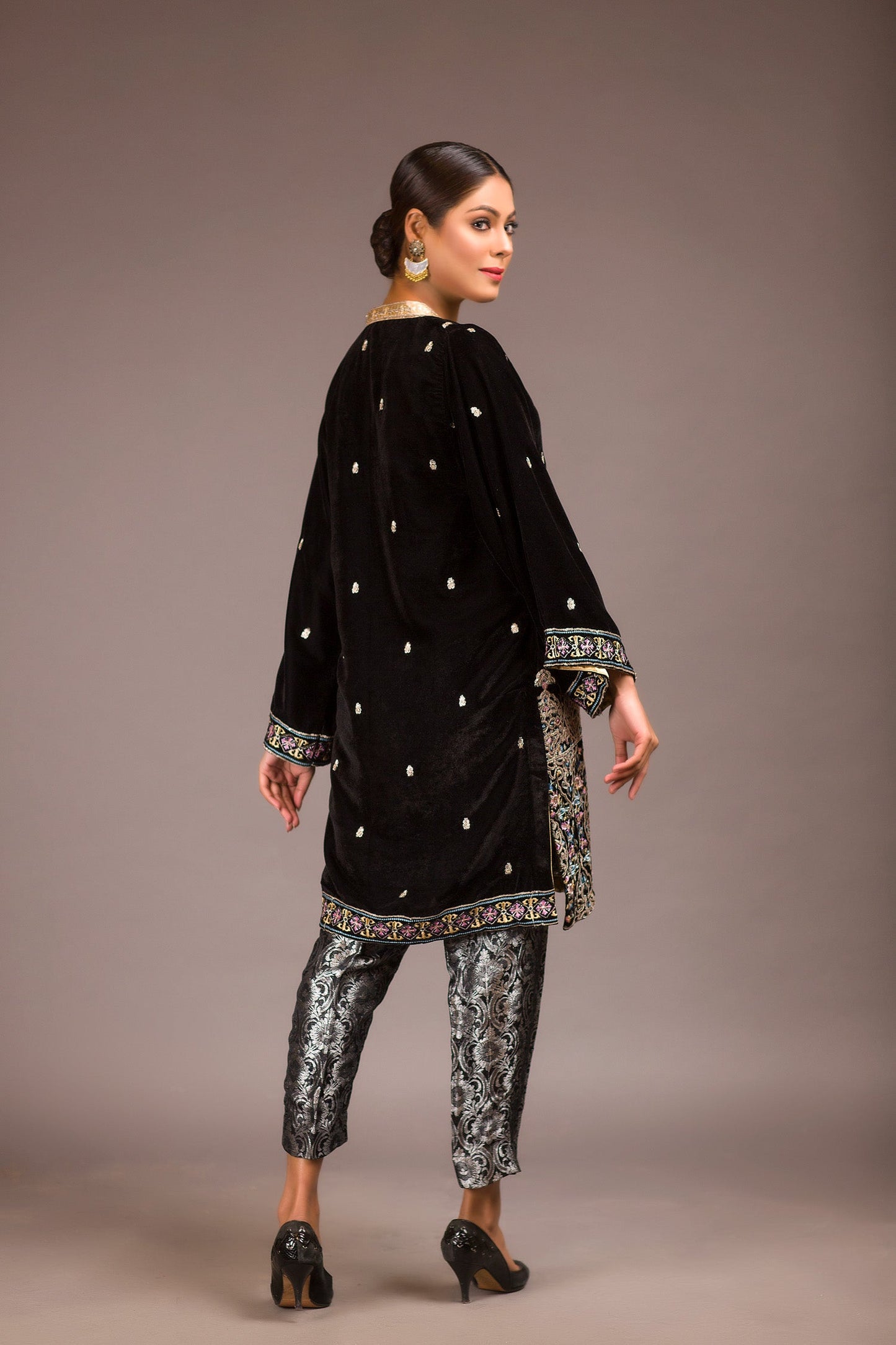 Zest - Embroidered Velvet Unstitch Kurti