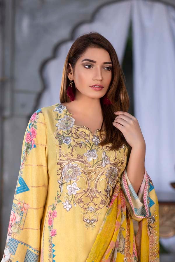 Golden Grass Digital Printed & Embroidered Karandi 3PC