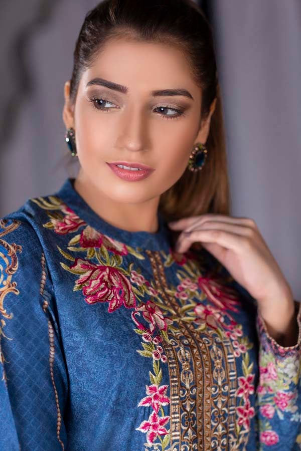 San Marino Digital Printed & Embroidered Karandi 3PC