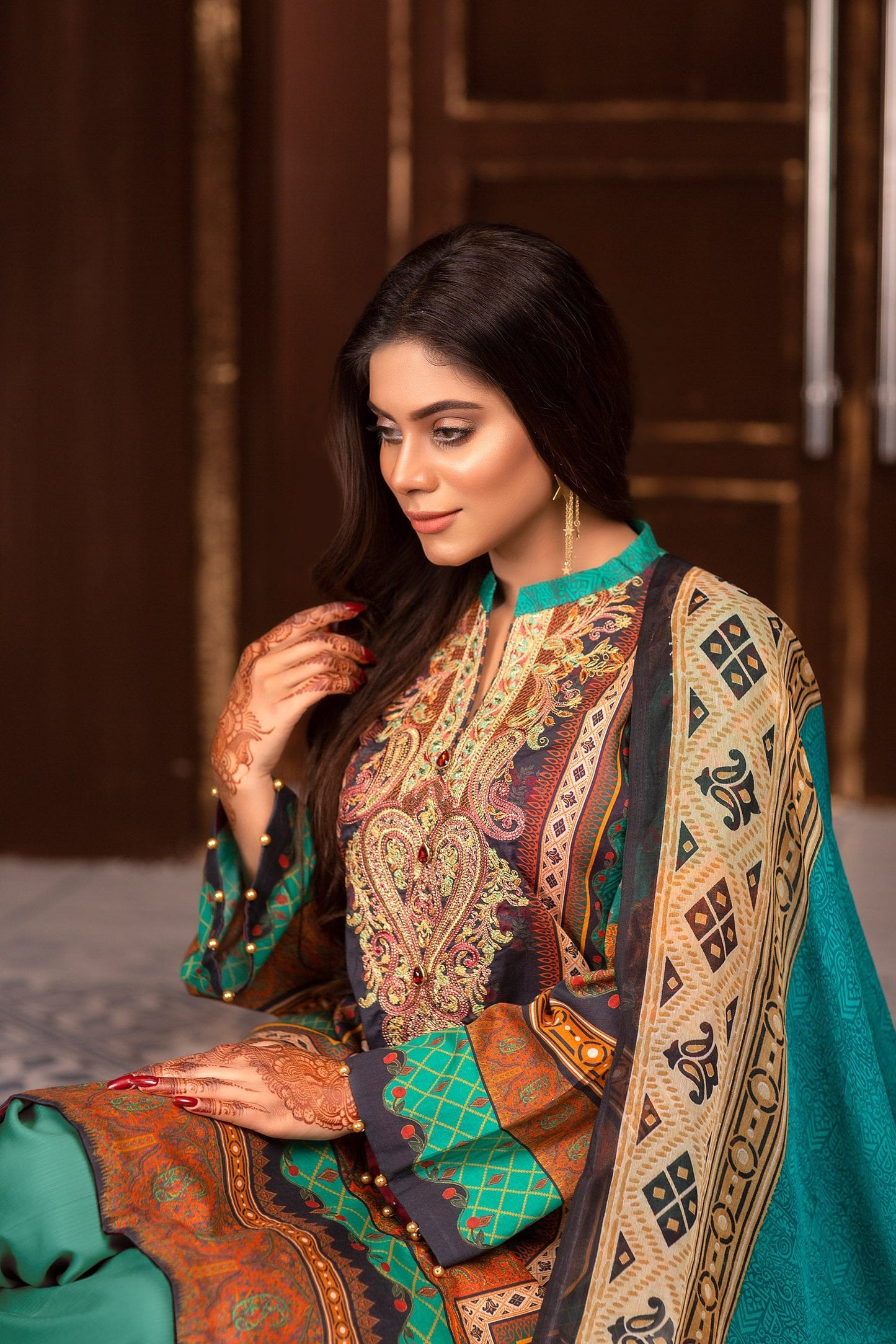 Greint - Digital Printed & Embroidered Lawn Unstitch