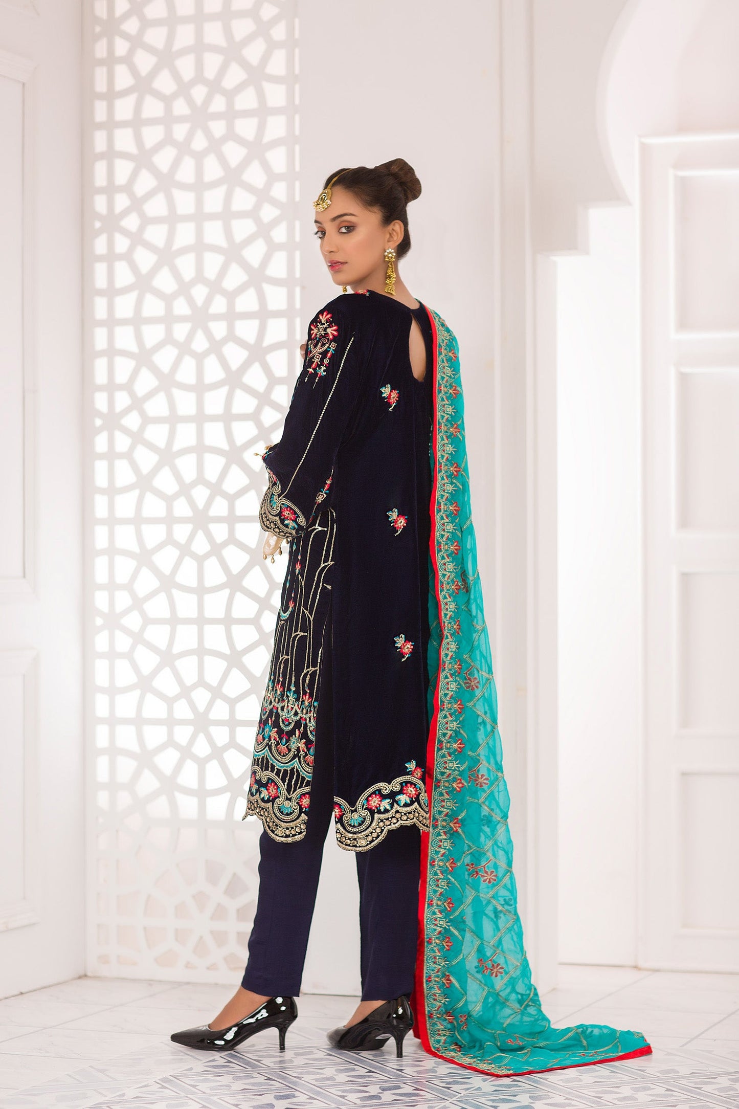 CARTIER - Luxury Embroidered Velvet 3PC