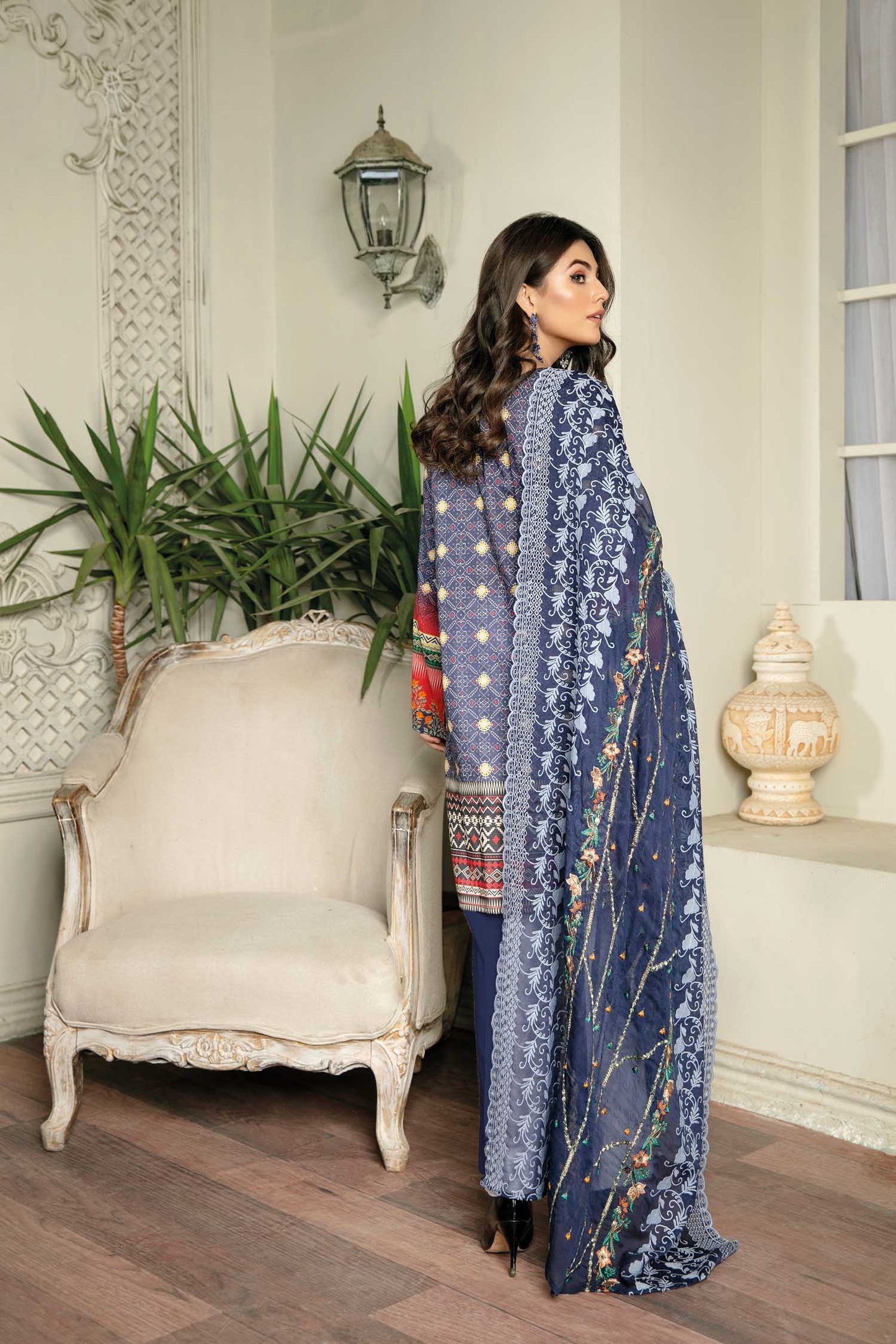 Molen - Digital Printed & Embroidered Lawn 3PC
