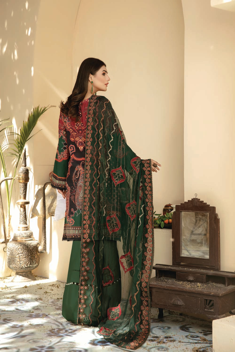 Groswer - Digital Printed And Embroidered Suvic Lawn