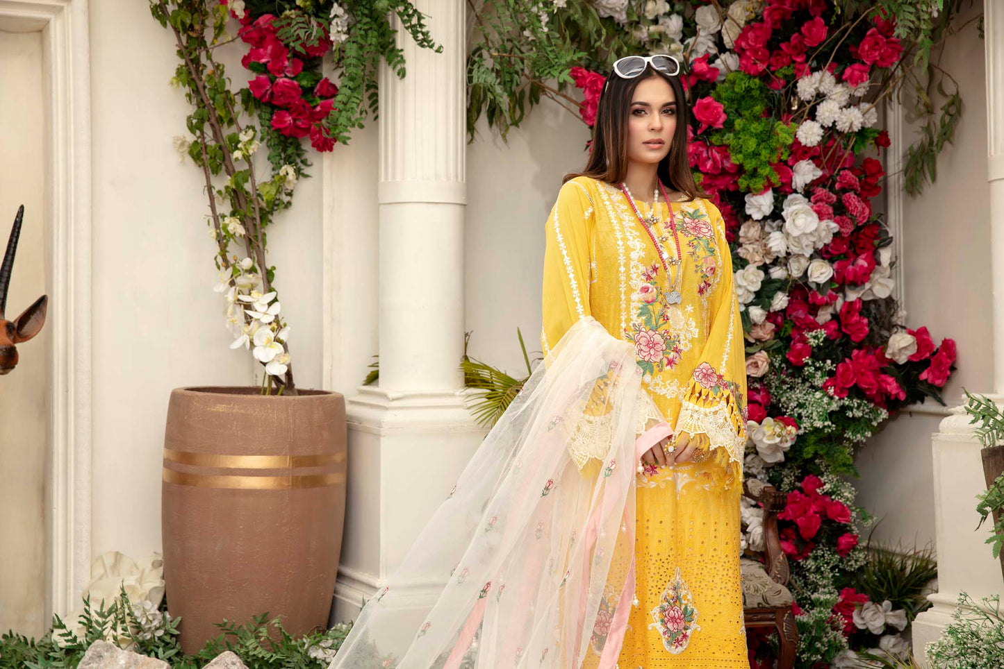 Xanthic - Schiffli Embroidered Lawn (3PC)