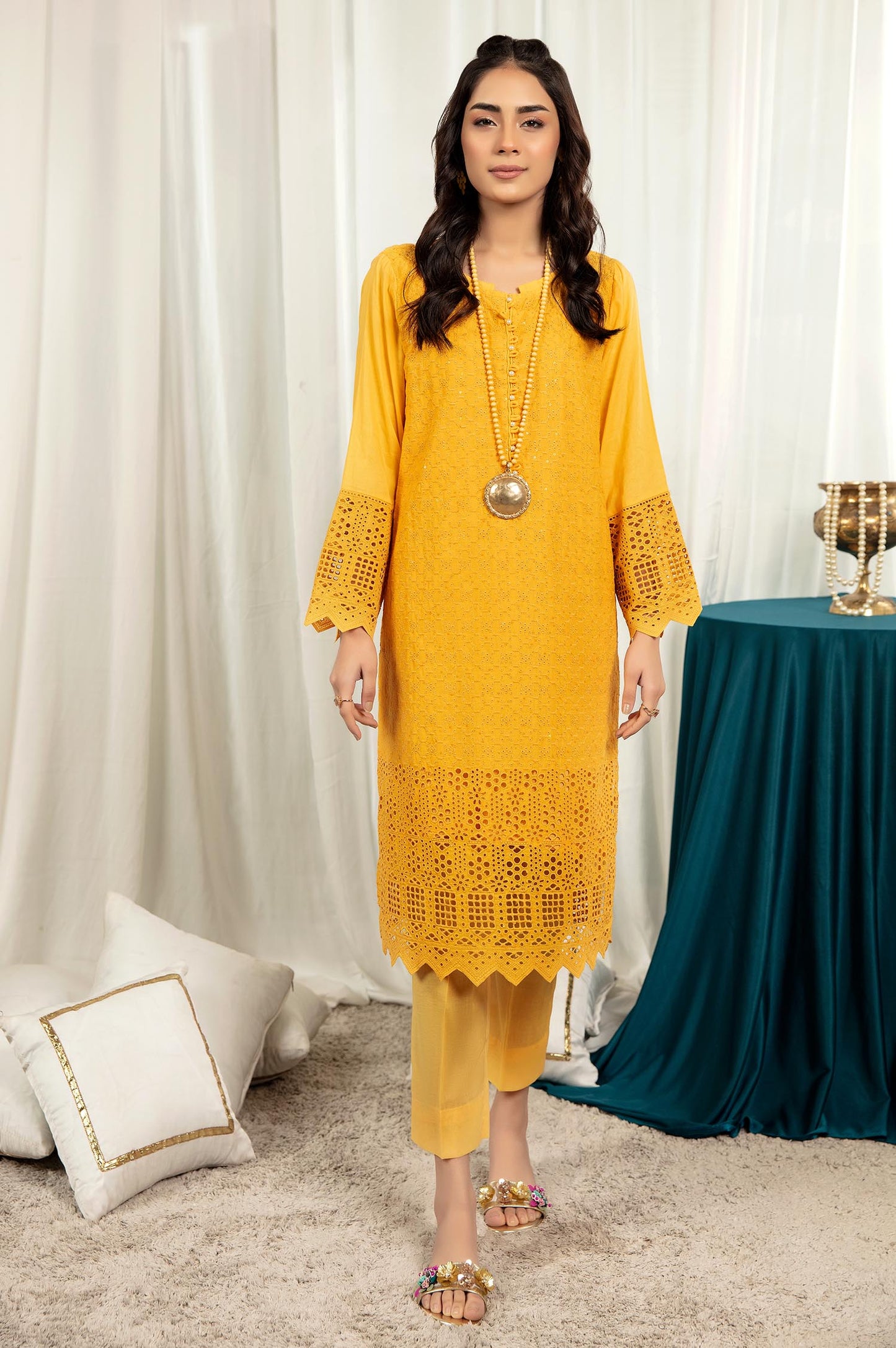 Golden Bell - Embroidered Stitch Chikankari Kurti