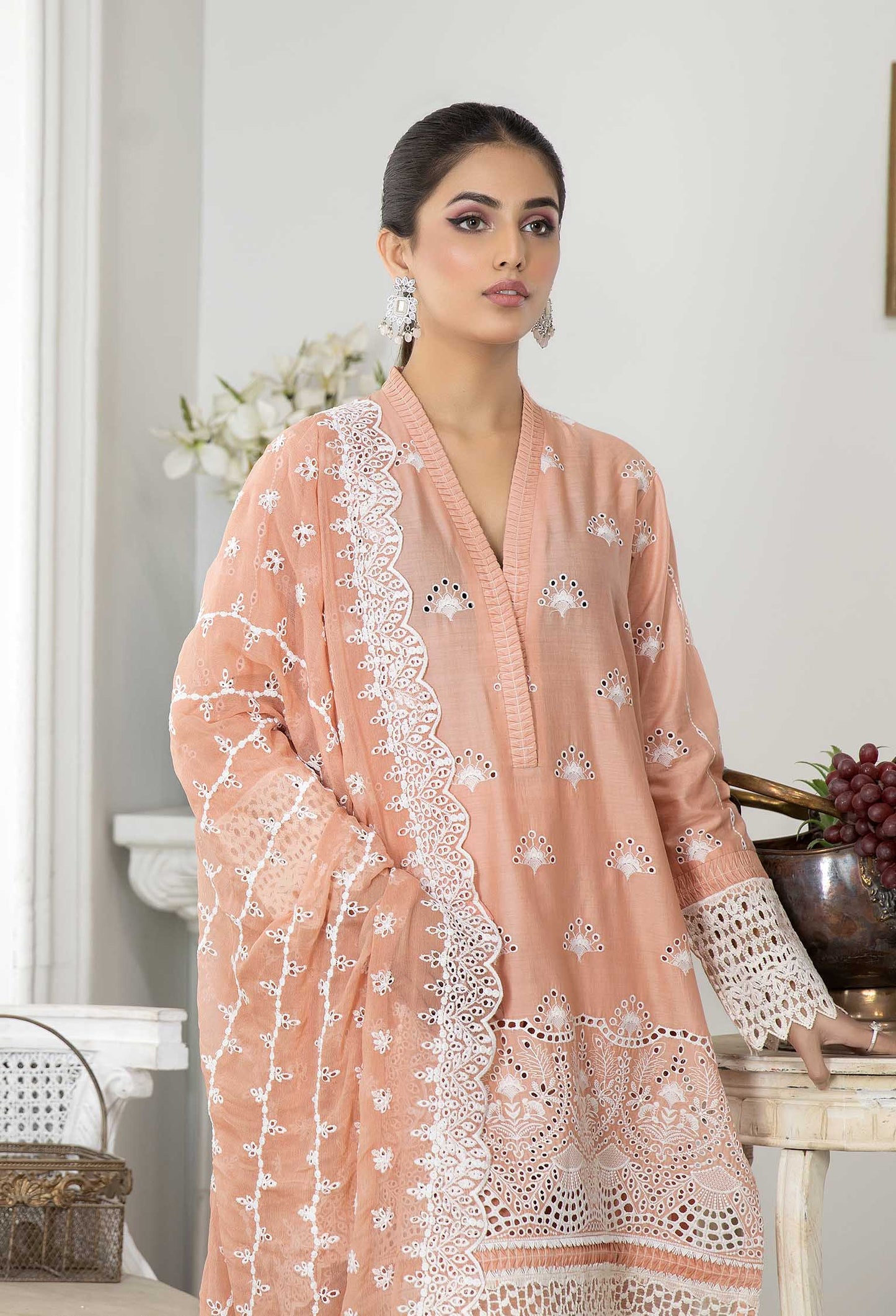 Peach Sorbet - Exclusive Schiffli Pret