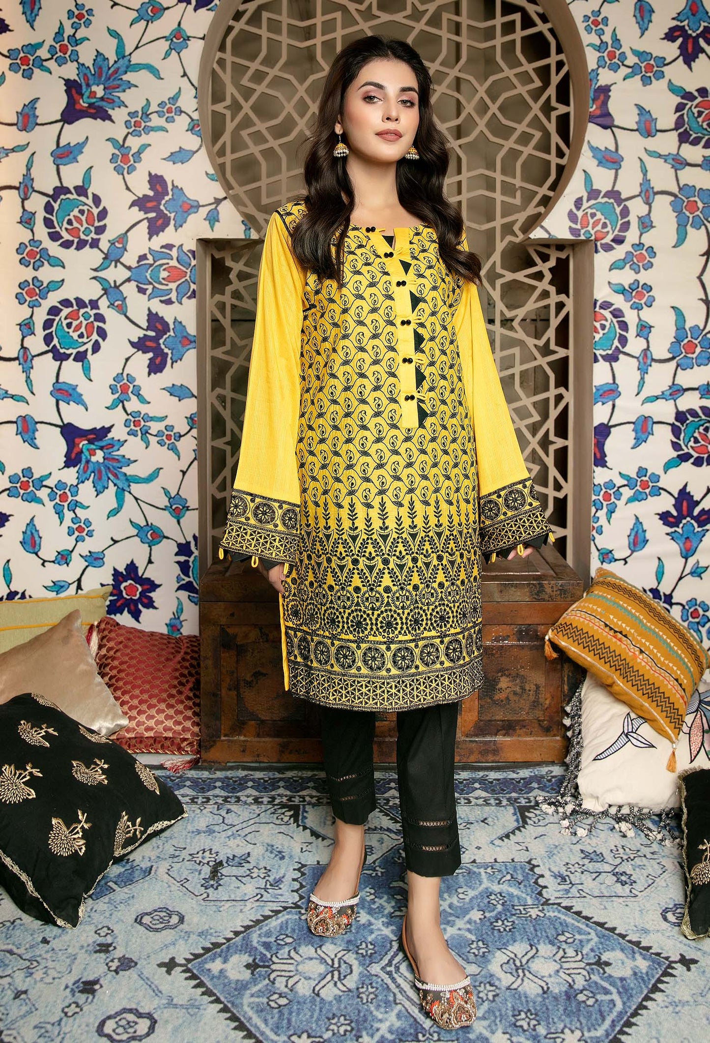 Dijon - Embroidered Chikankari Stitched Kurti