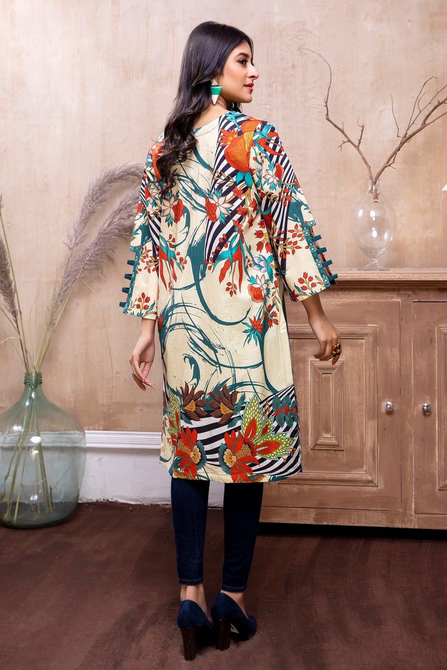 Fragrant Daphne - Printed Cambric Stitched Kurti