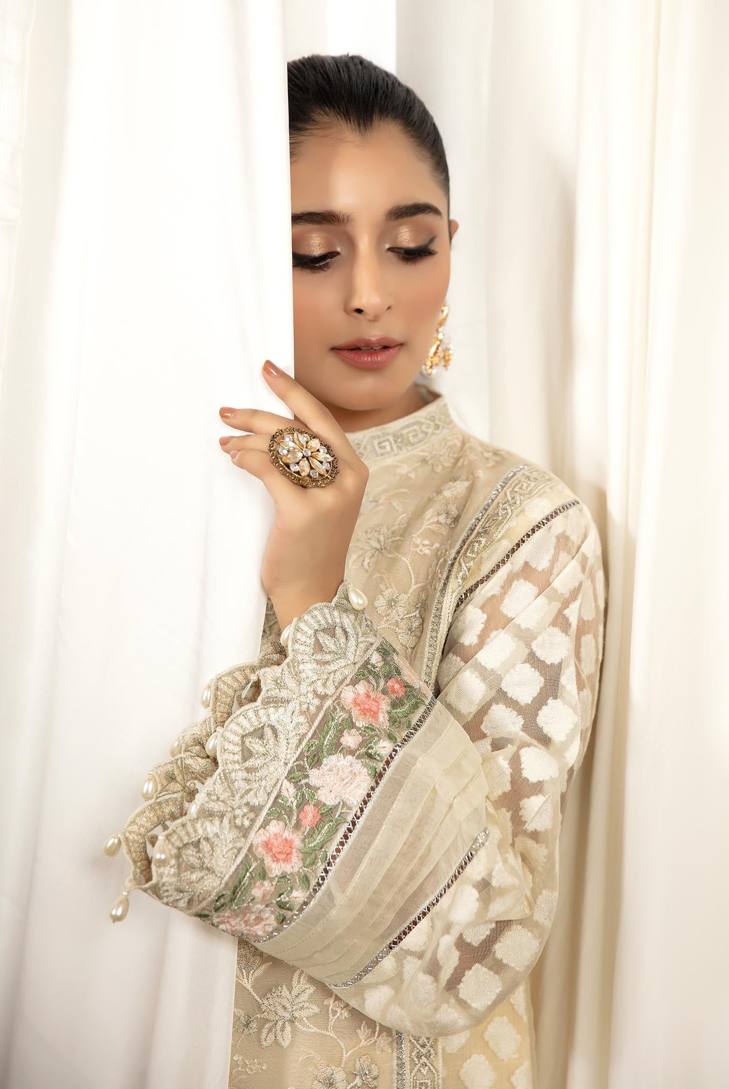 Ivory - Stitched Embroidered Organza 3PC