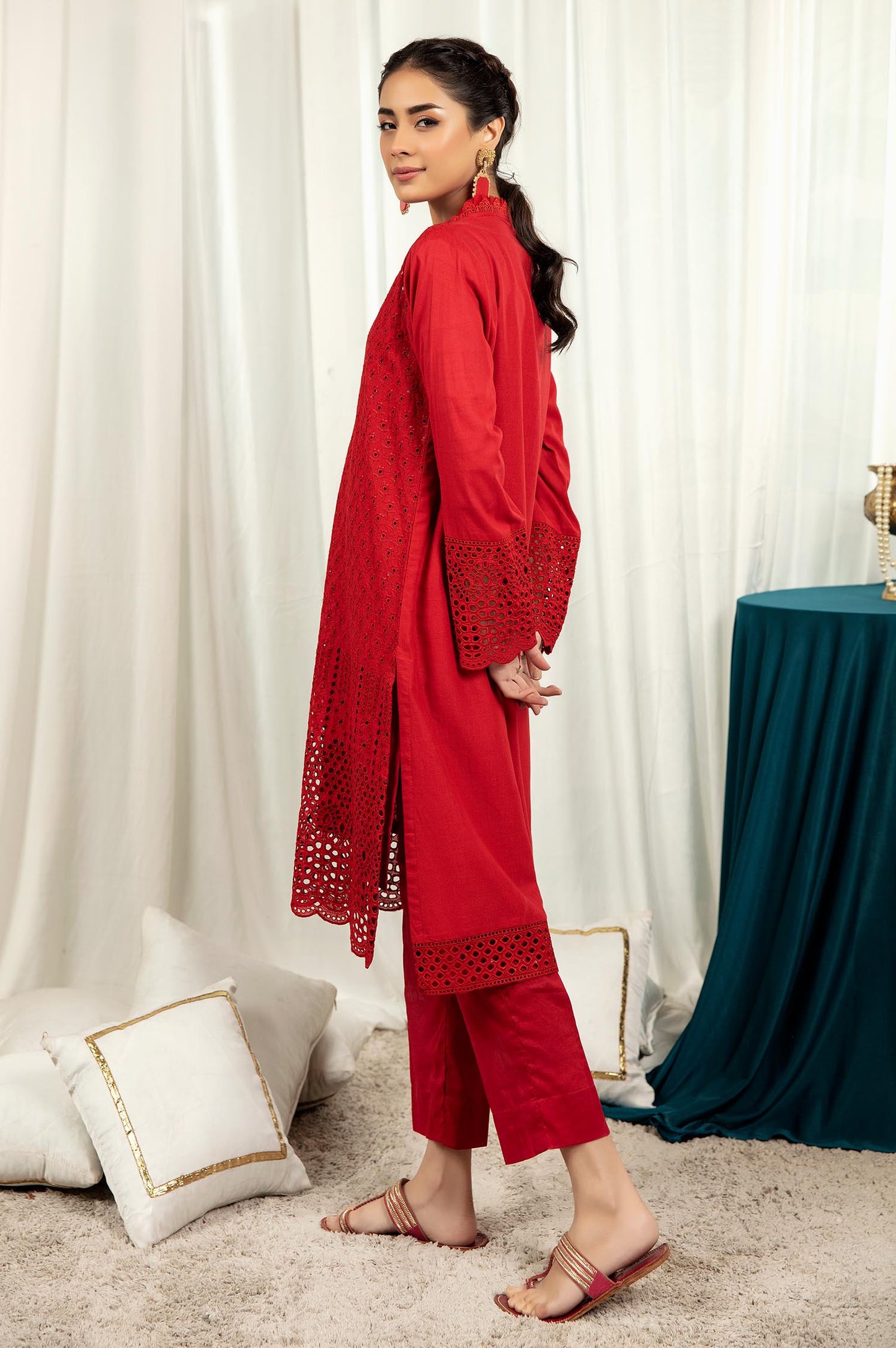 Chili Pepper - Embroidered Stitch Chikankari Kurti