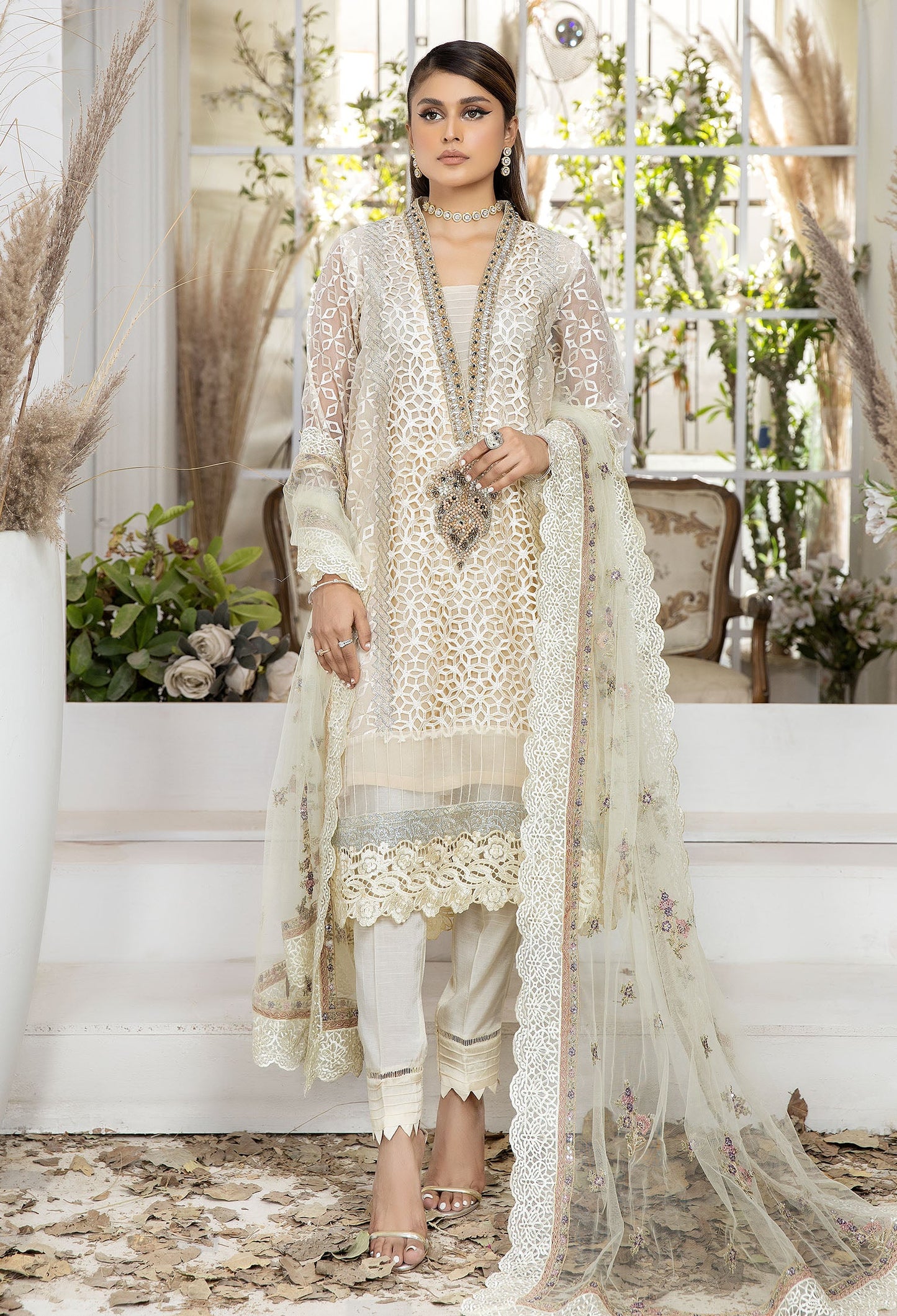 Ecru White - Embroidered Organza Pret