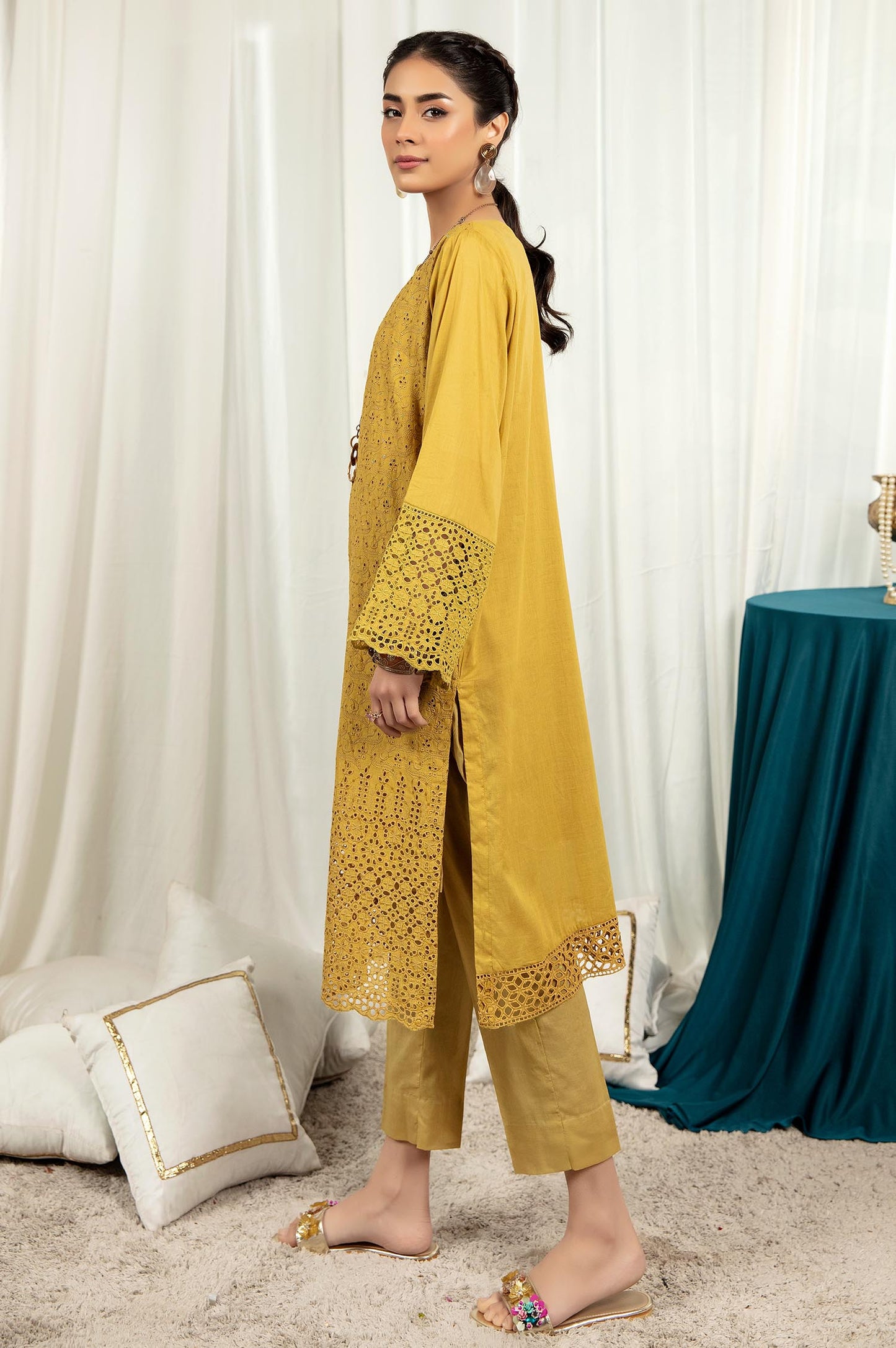 Brandy Punch - Embroidered Stitch Chikankari Kurti