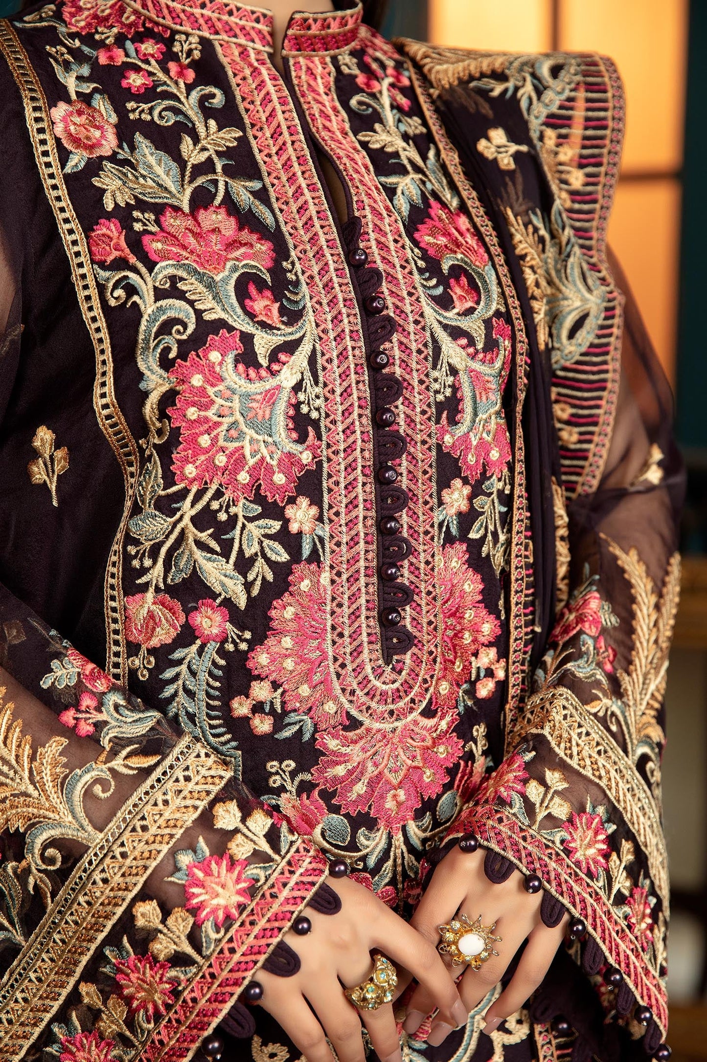 Cedar Wood - Luxury Pret 4PC