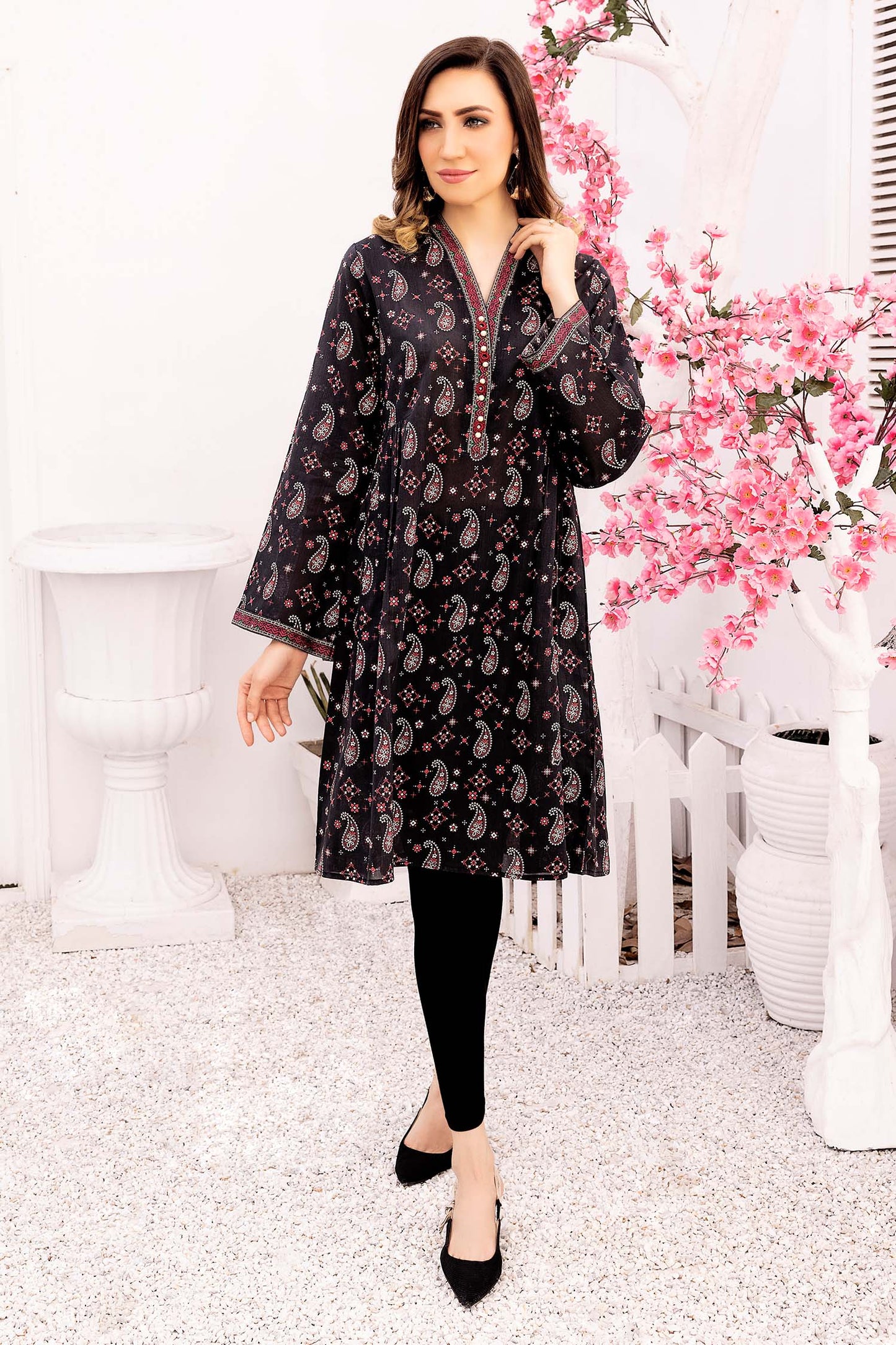 Crubble - Digital Printed Stitched Lawn Kurti