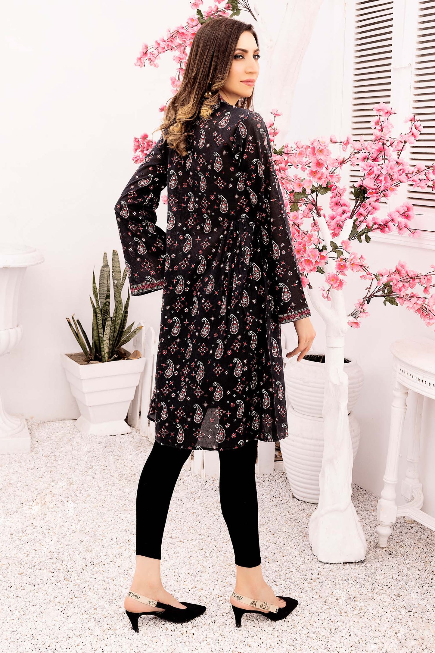 Crubble - Digital Printed Stitched Lawn Kurti