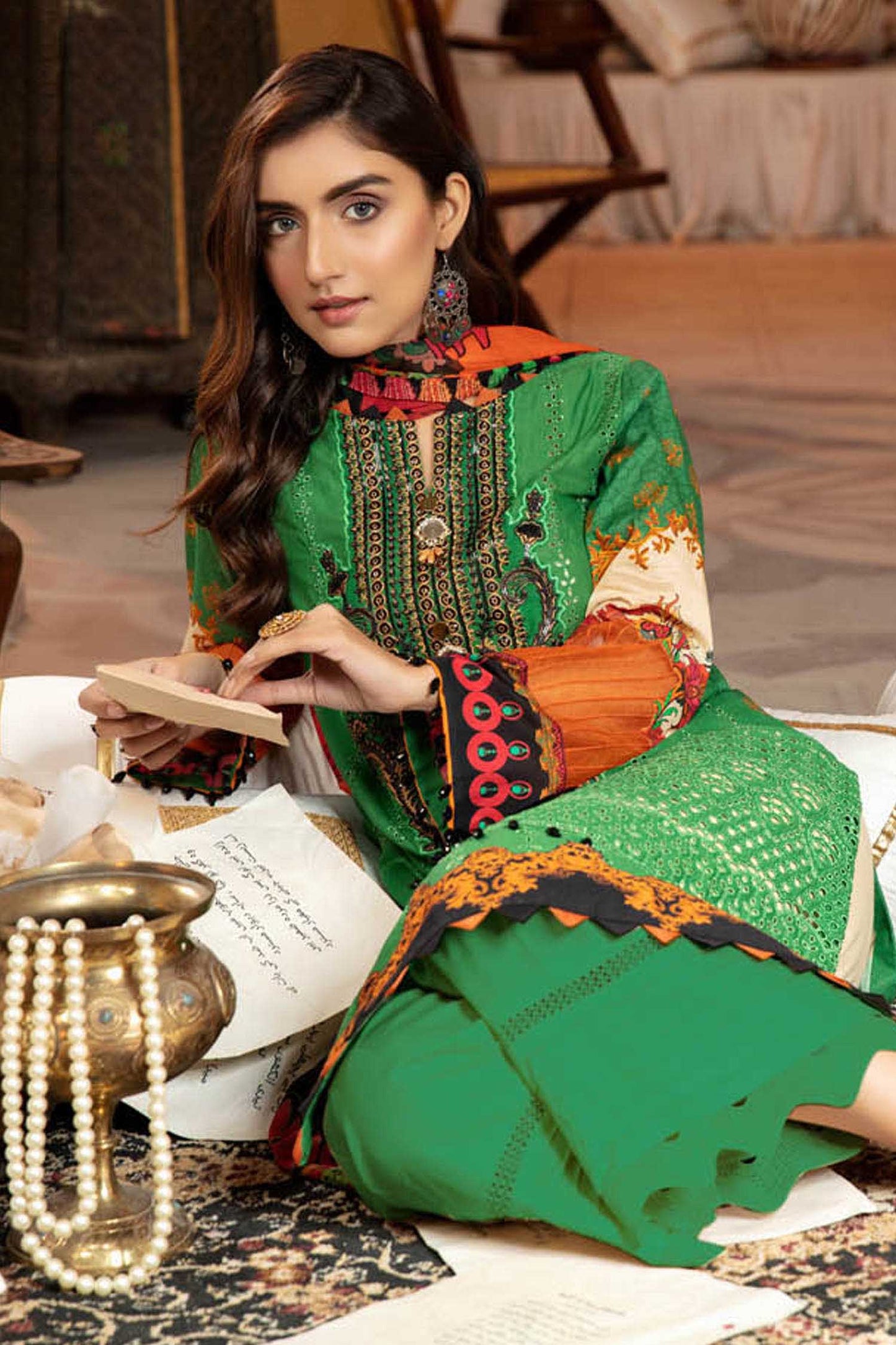 Green Rose - Schiffli Embroidered Lawn 3PC