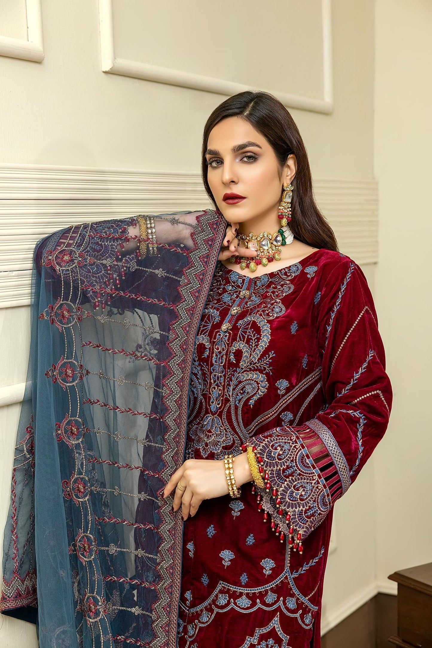 Diantus - Embroidered Velvet 3PC