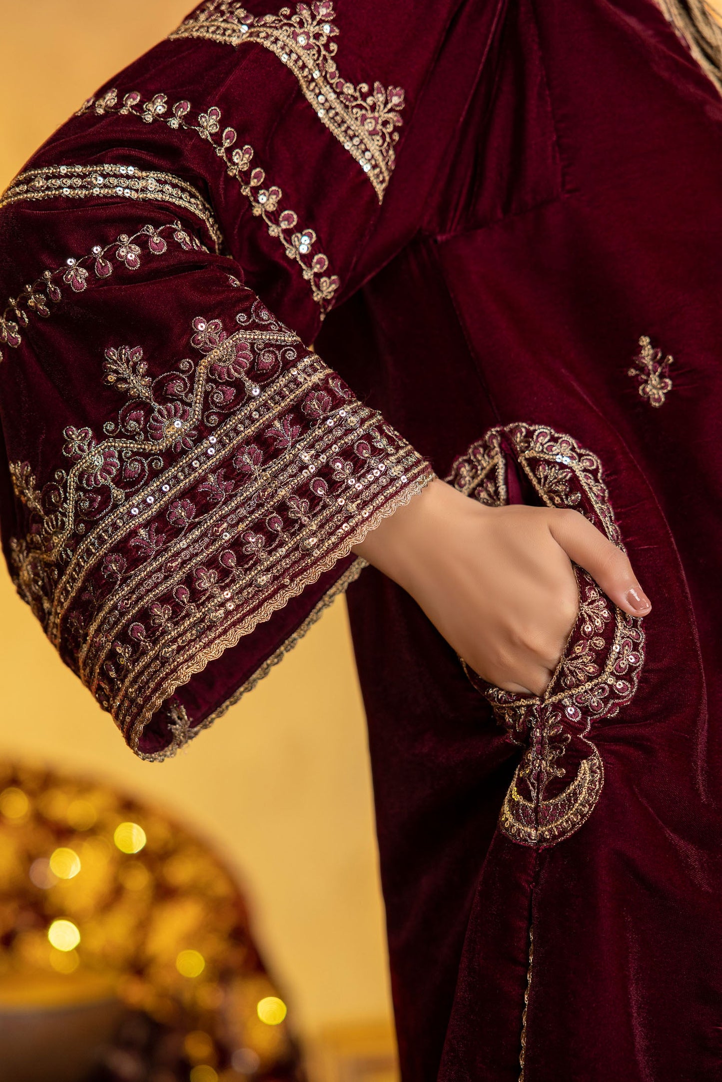 Jelian - Embroidered Velvet Stitched 2PC