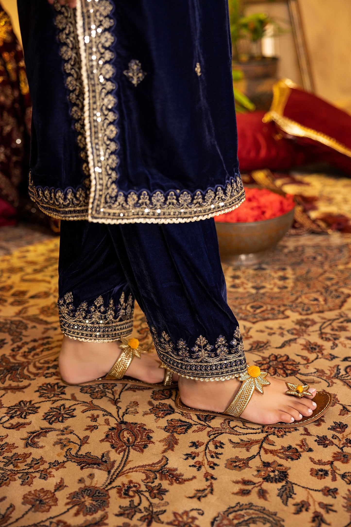 Dark Eve - Embroidered Velvet Stitched 2PC