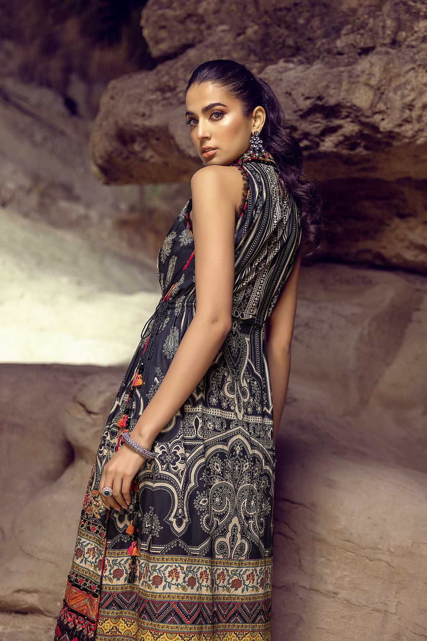 Chalice B - Exclusive Unstitch Lawn