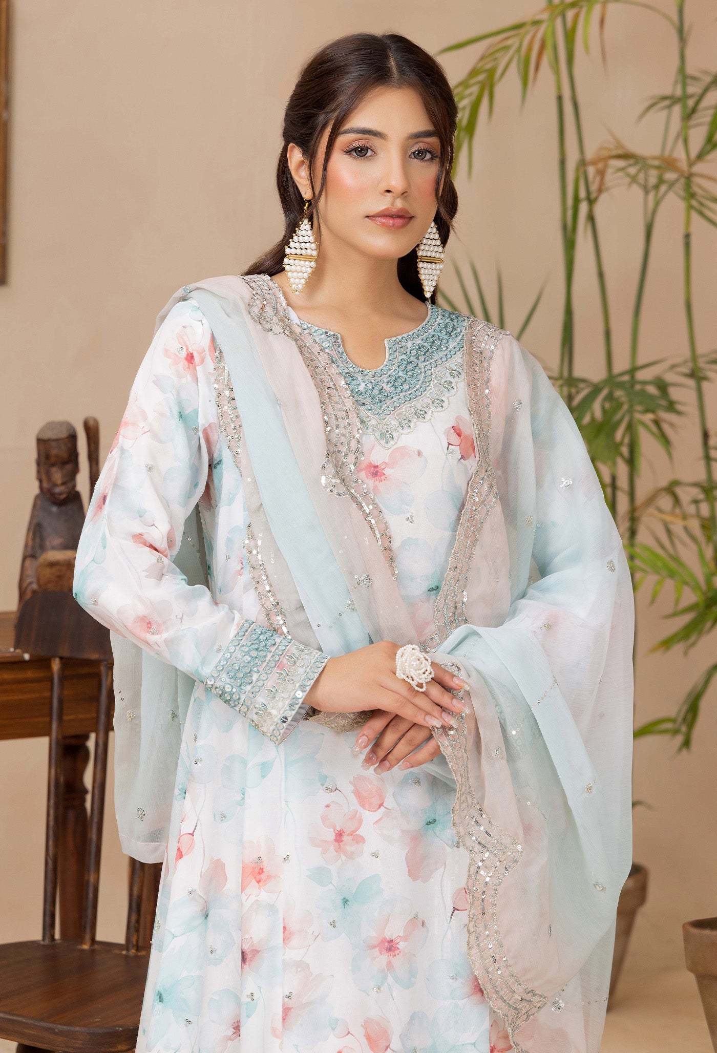 Satin Lawn 828210
