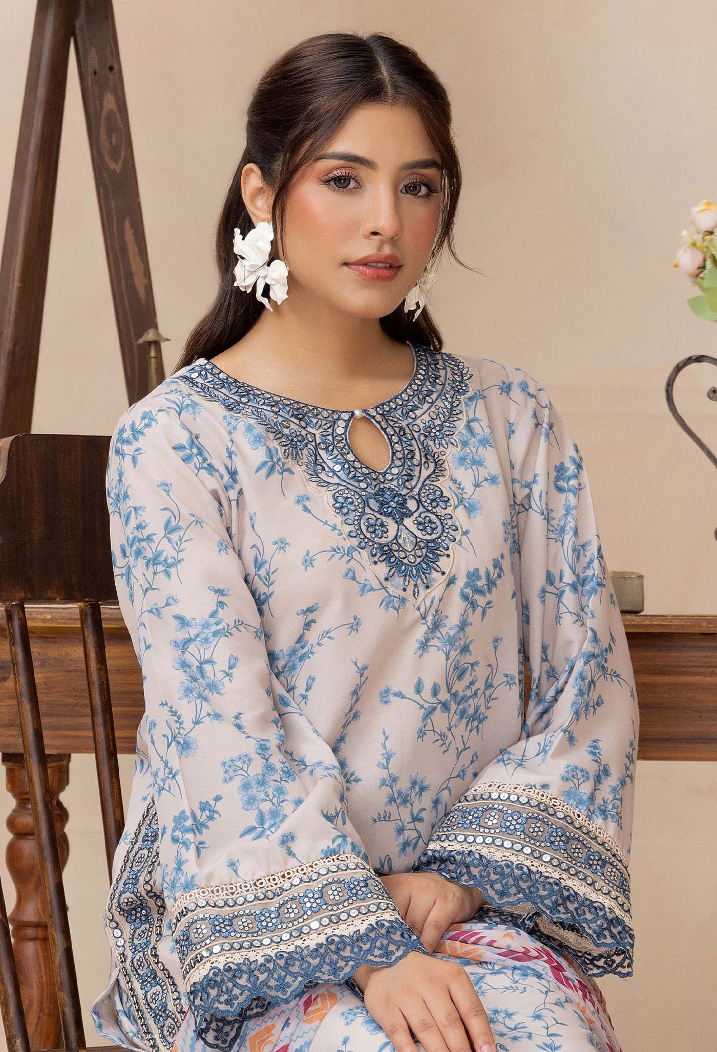 Satin Lawn 828213