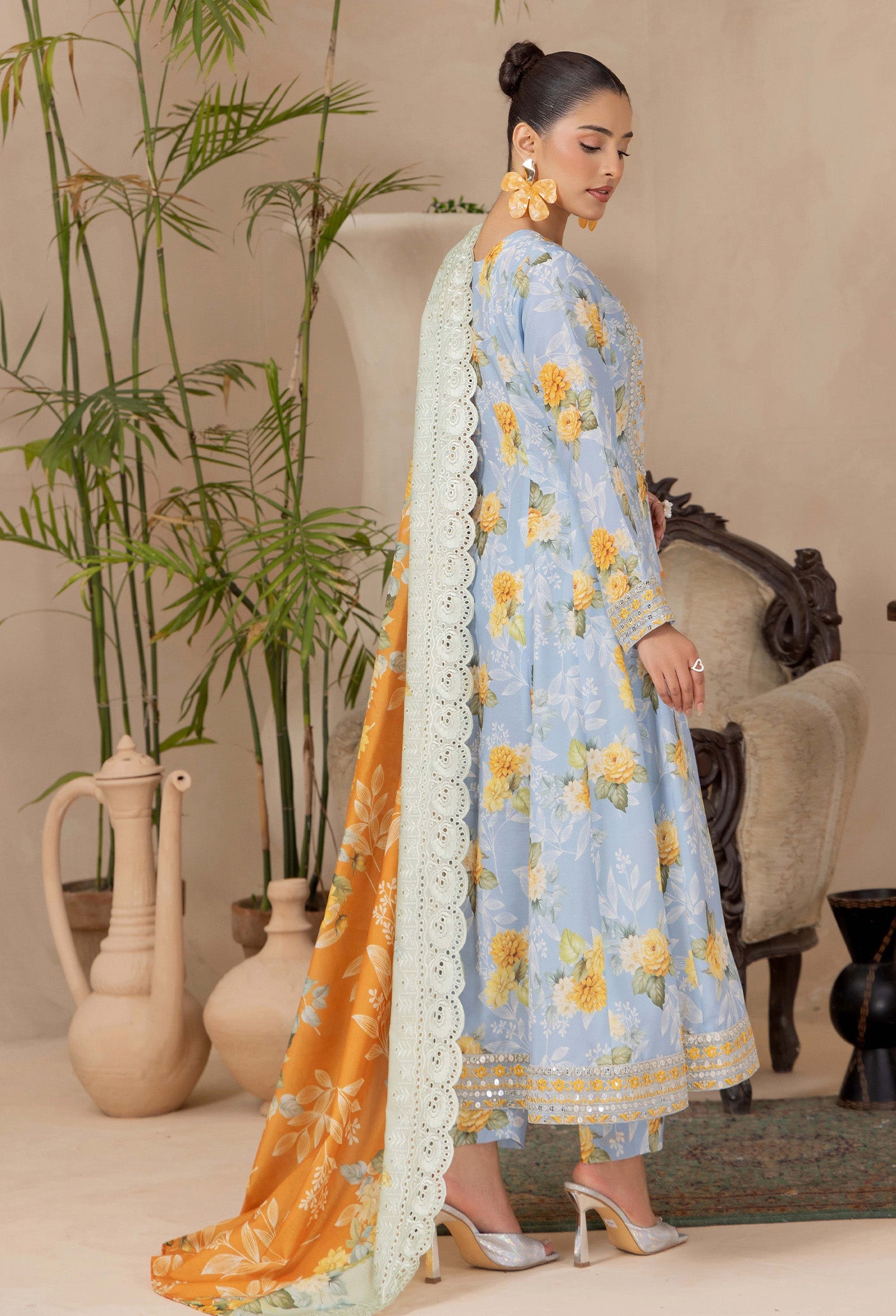 Satin Lawn 828215