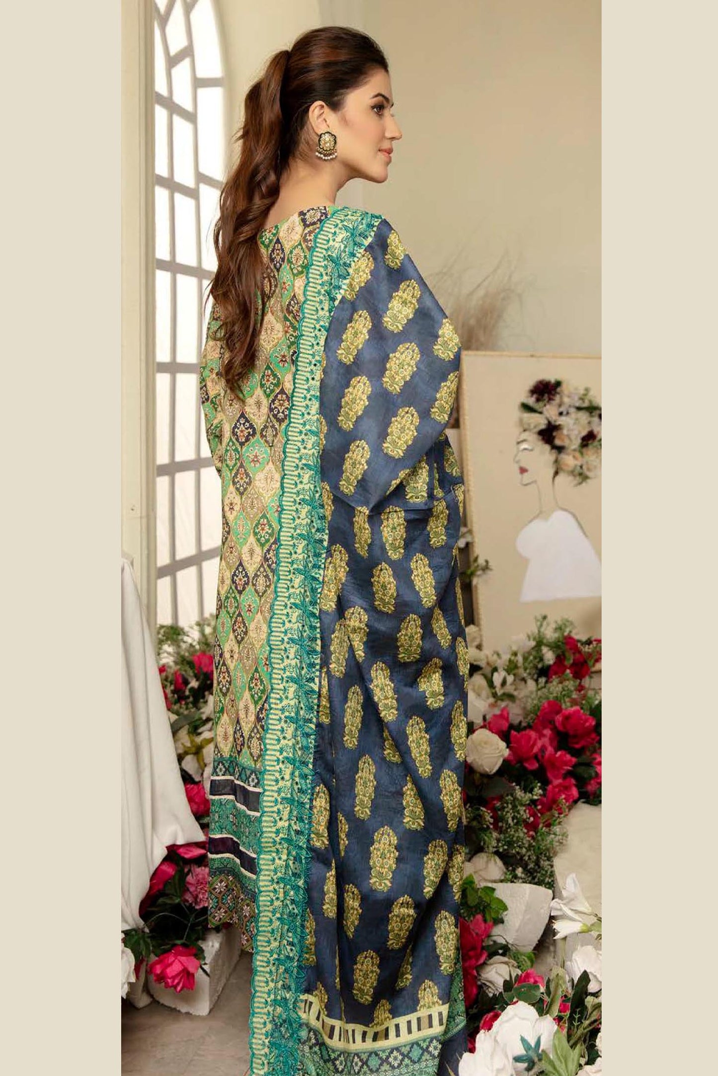 Grozin - Digital Printed & Embroidered Swiss Lawn 3PC