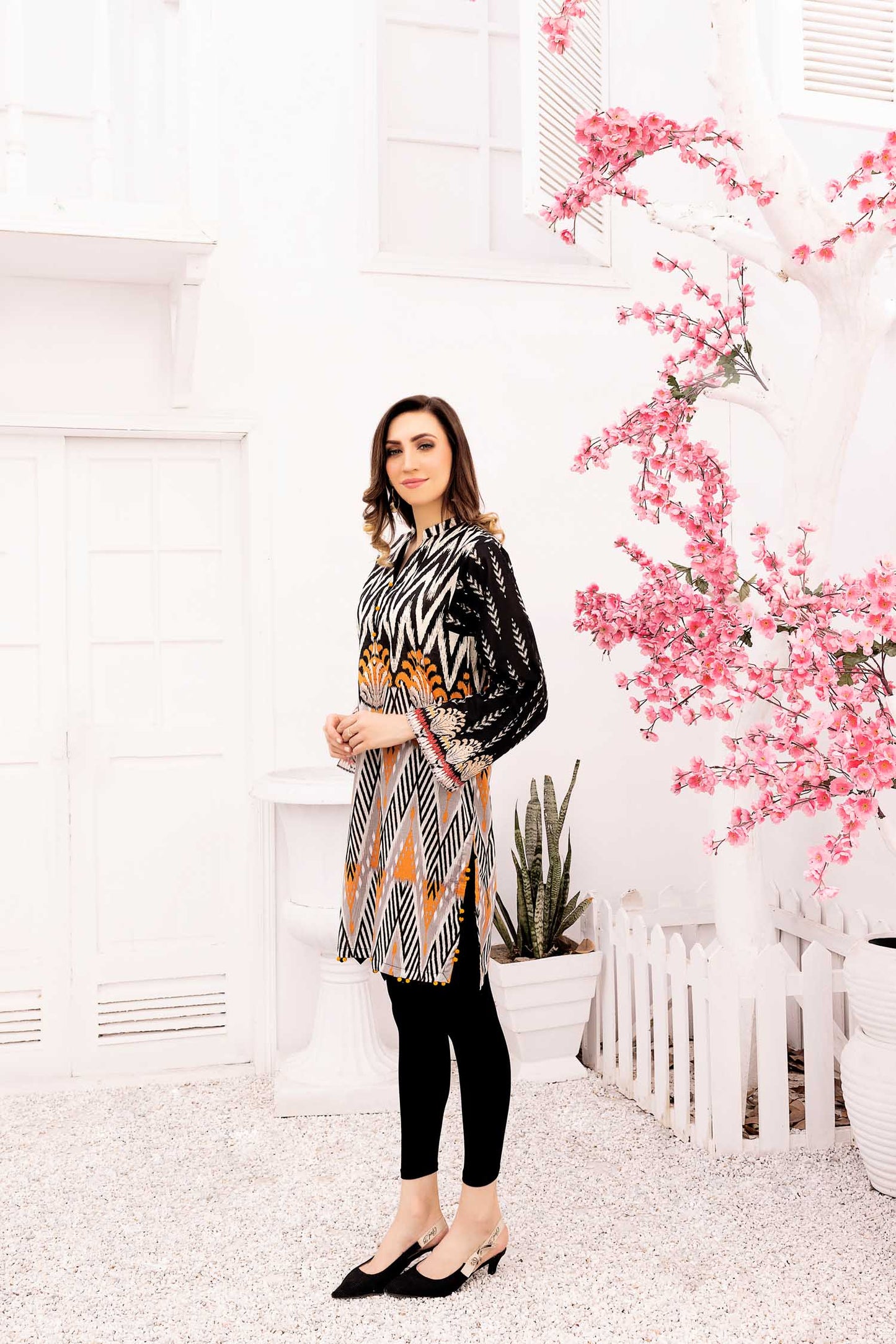 Giz lines - Digital Printed Stitched Lawn Kurti