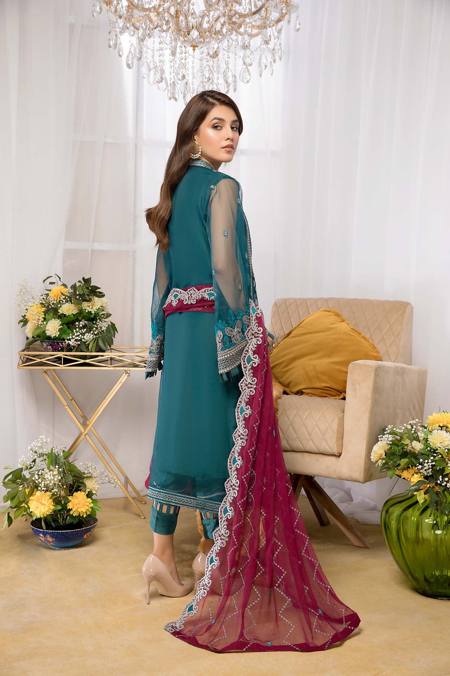 Gracious - Luxury Pret 4PC