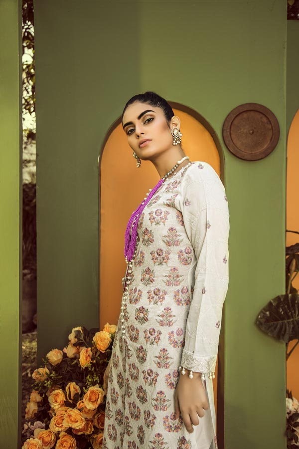 CARARRA - EMBROIDERED LAWN UNSTITCHED