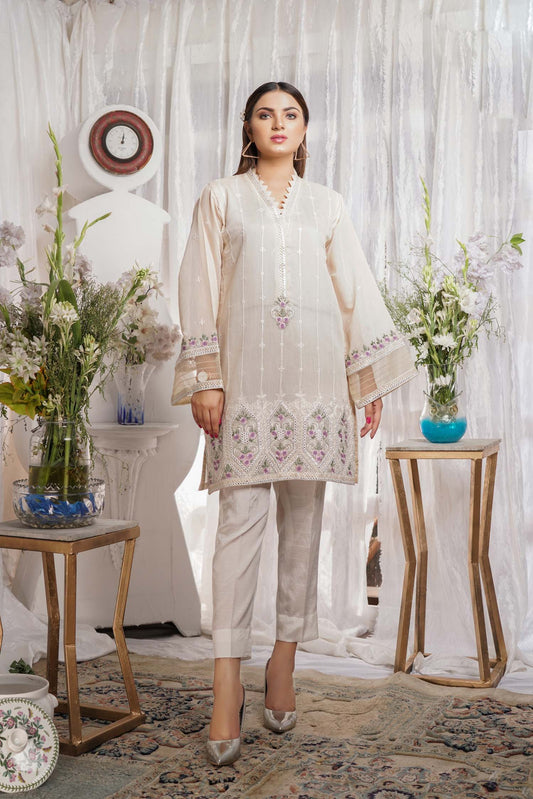 Blunt - Embroidered Paper Silk Stitch Kurti