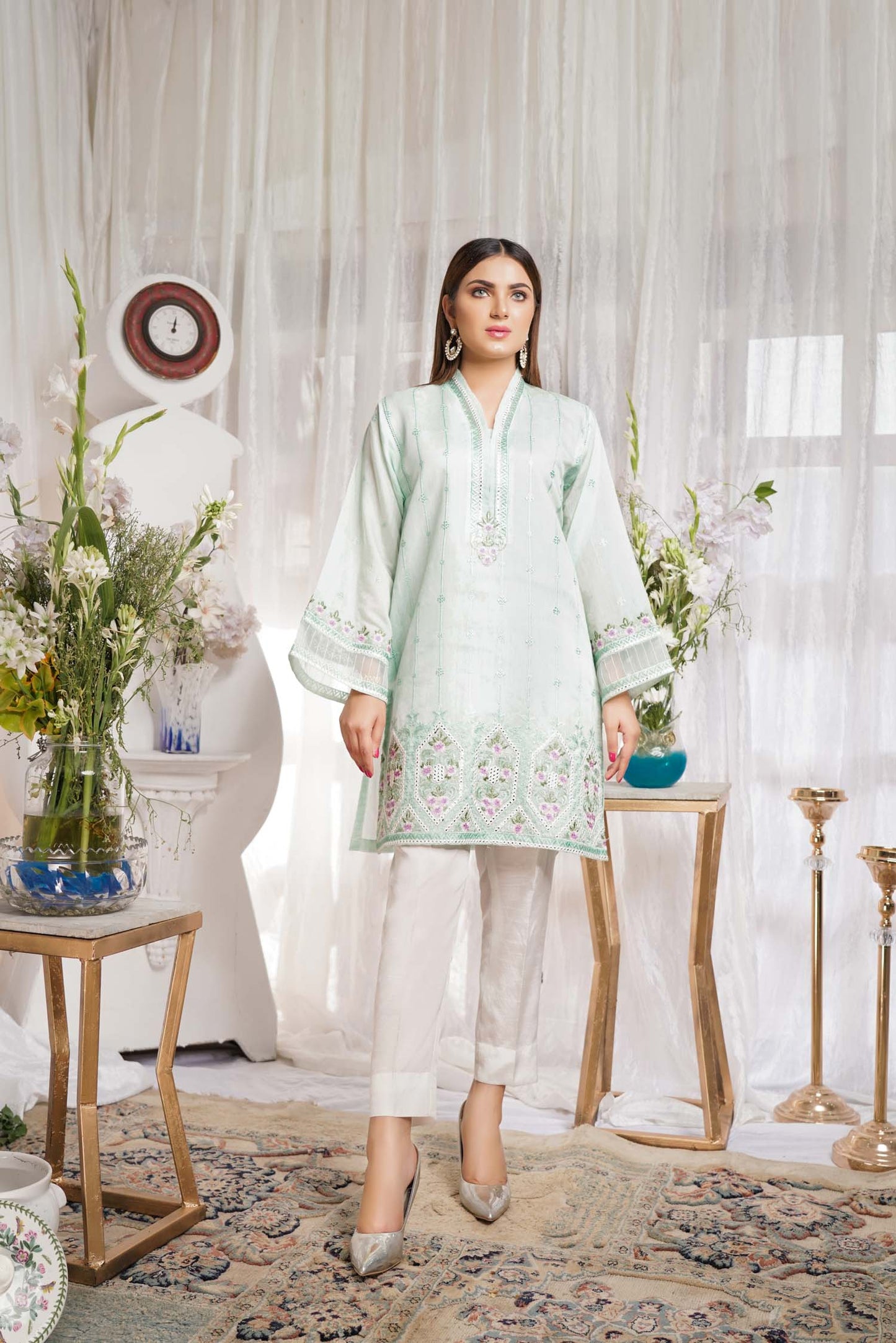 Enervate - Embroidered Paper Silk Stitch Kurti