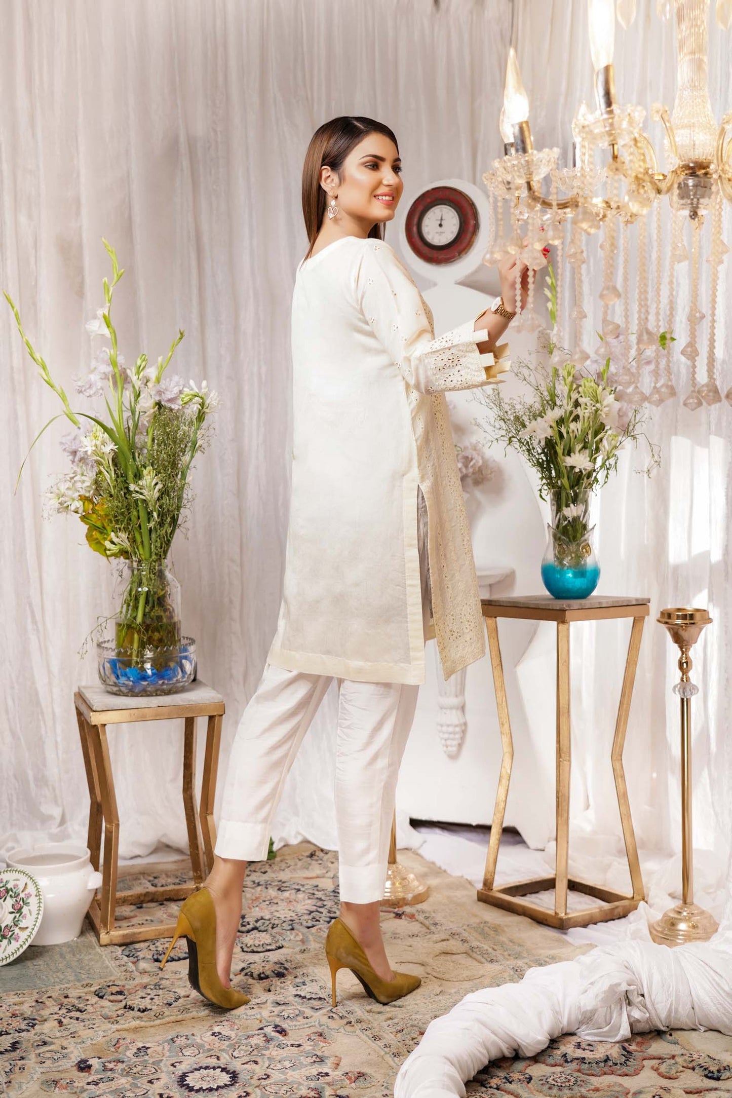 Relinquish - Embroidered Paper Silk Stitch Kurti