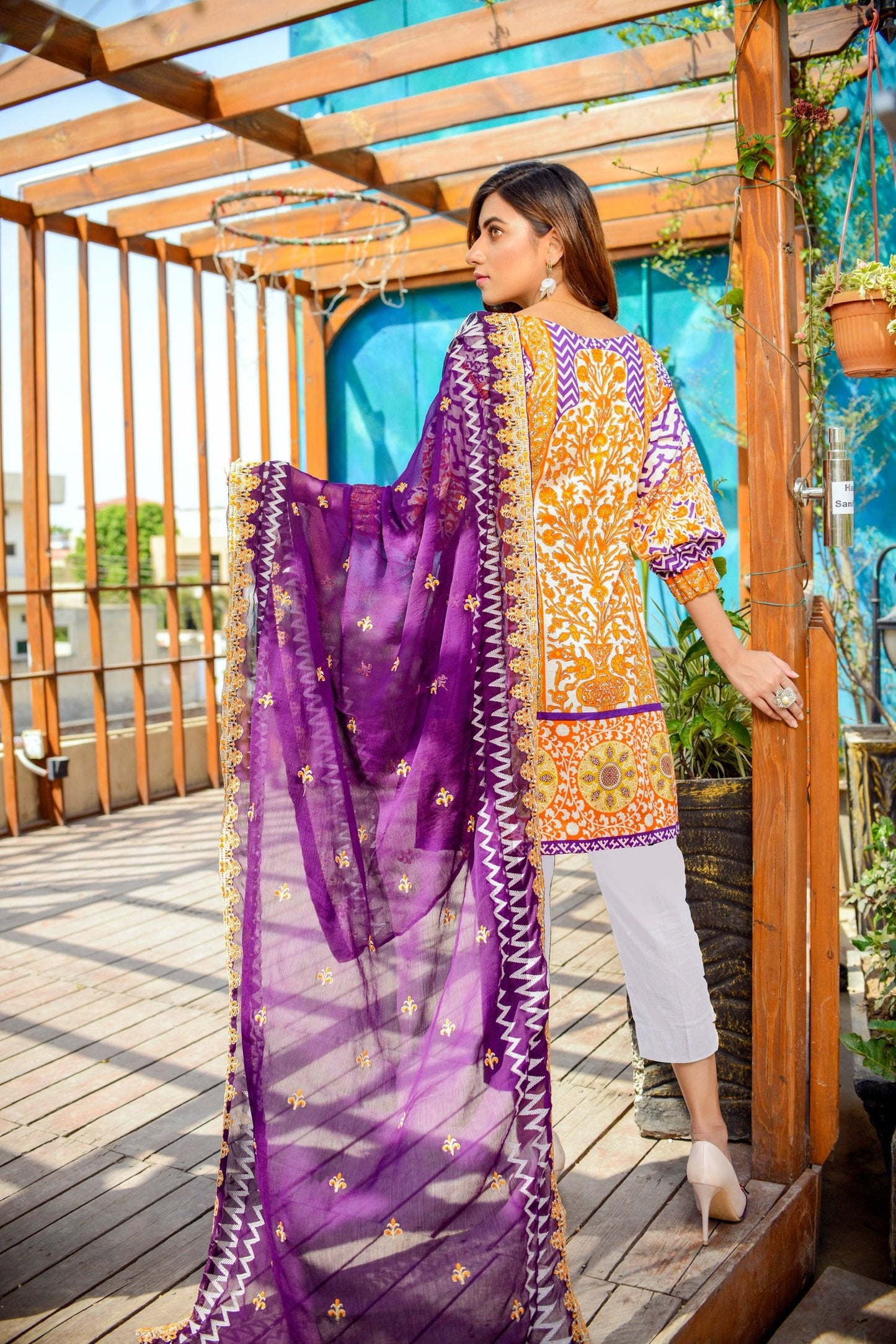Thistle- Printed and Embroidered Lawn 3PC
