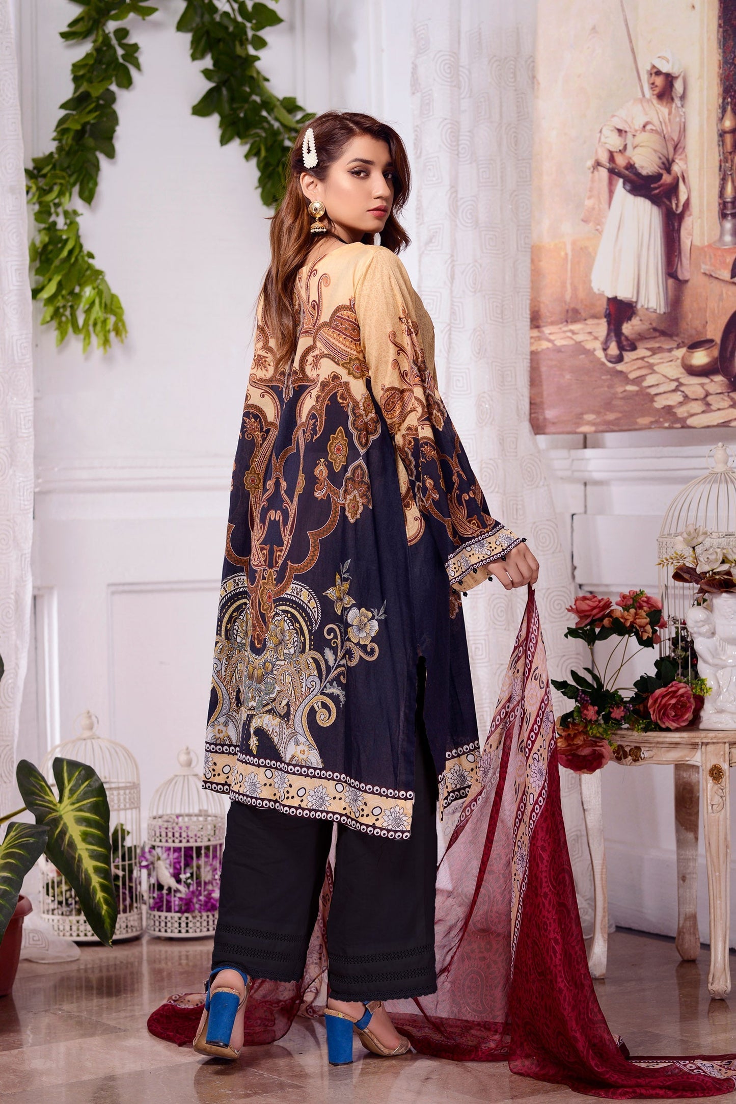 Calla - DIGITAL PRINTED & EMBROIDERED LAWN 3PC