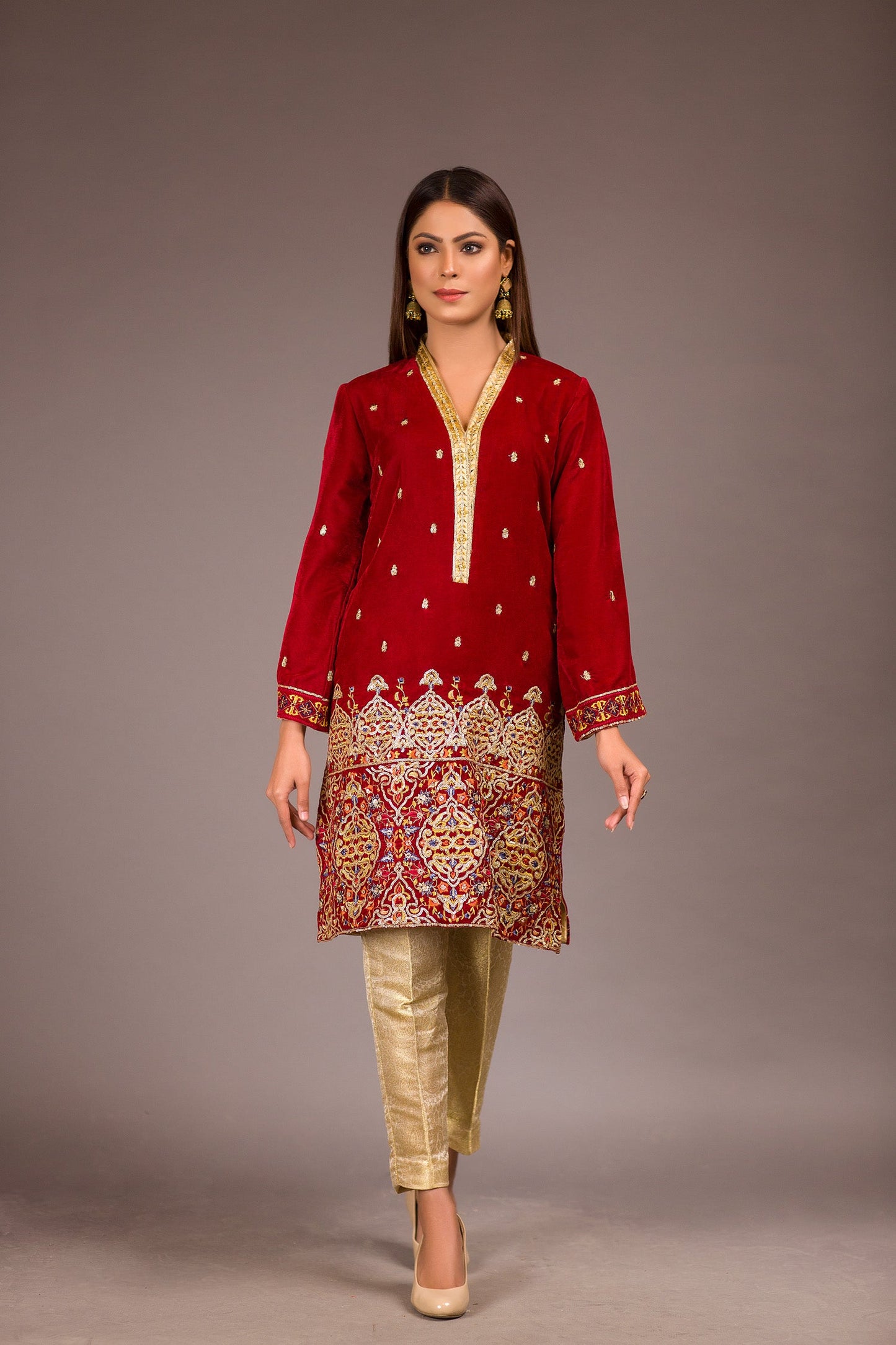 Cise - Embroidered Velvet Unstitch Kurti