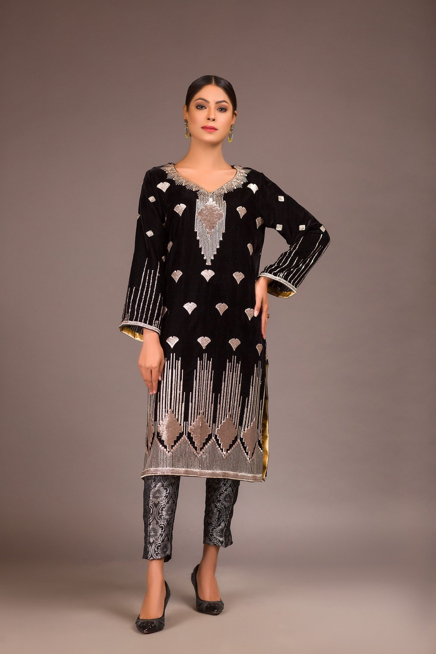 Marin Black - Embroidered Velvet Unstitch Kurti