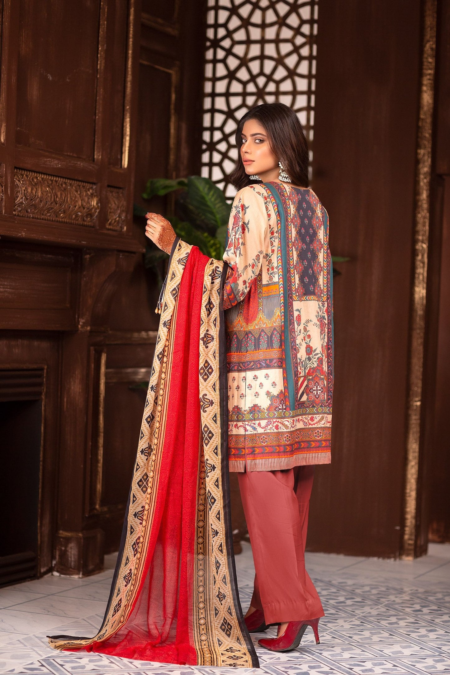 Classio - Digital Printed & Embroidered Lawn Unstitch